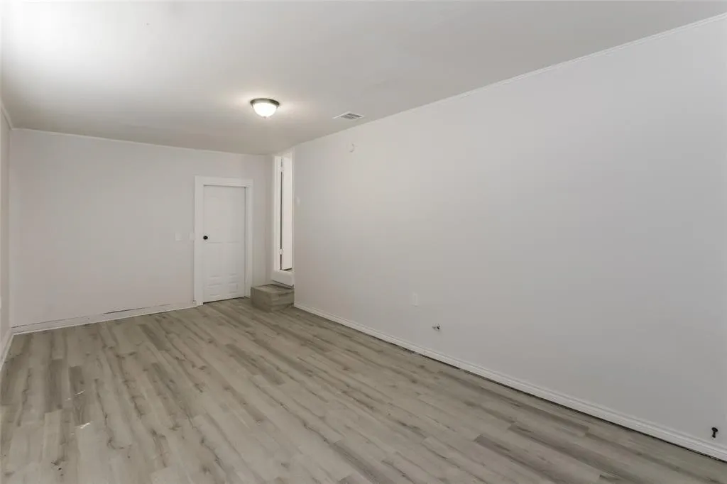 Single Family Residence For Rent in Dallas County , 309 Buhler Drive, Garland, Texas 75040, 4 Bedroom, 1 Bathroom, Garage spaces, 1,655 Sqft, built in 1949, mls#21387911, Real Estate Agent in Garland, Homes For Rent in Dallas county, Homes For Rent in Garland, Realtor in Garland Texas, Real Estate Brokerage Independent Realty Texas, Luminita Cordes Realtor