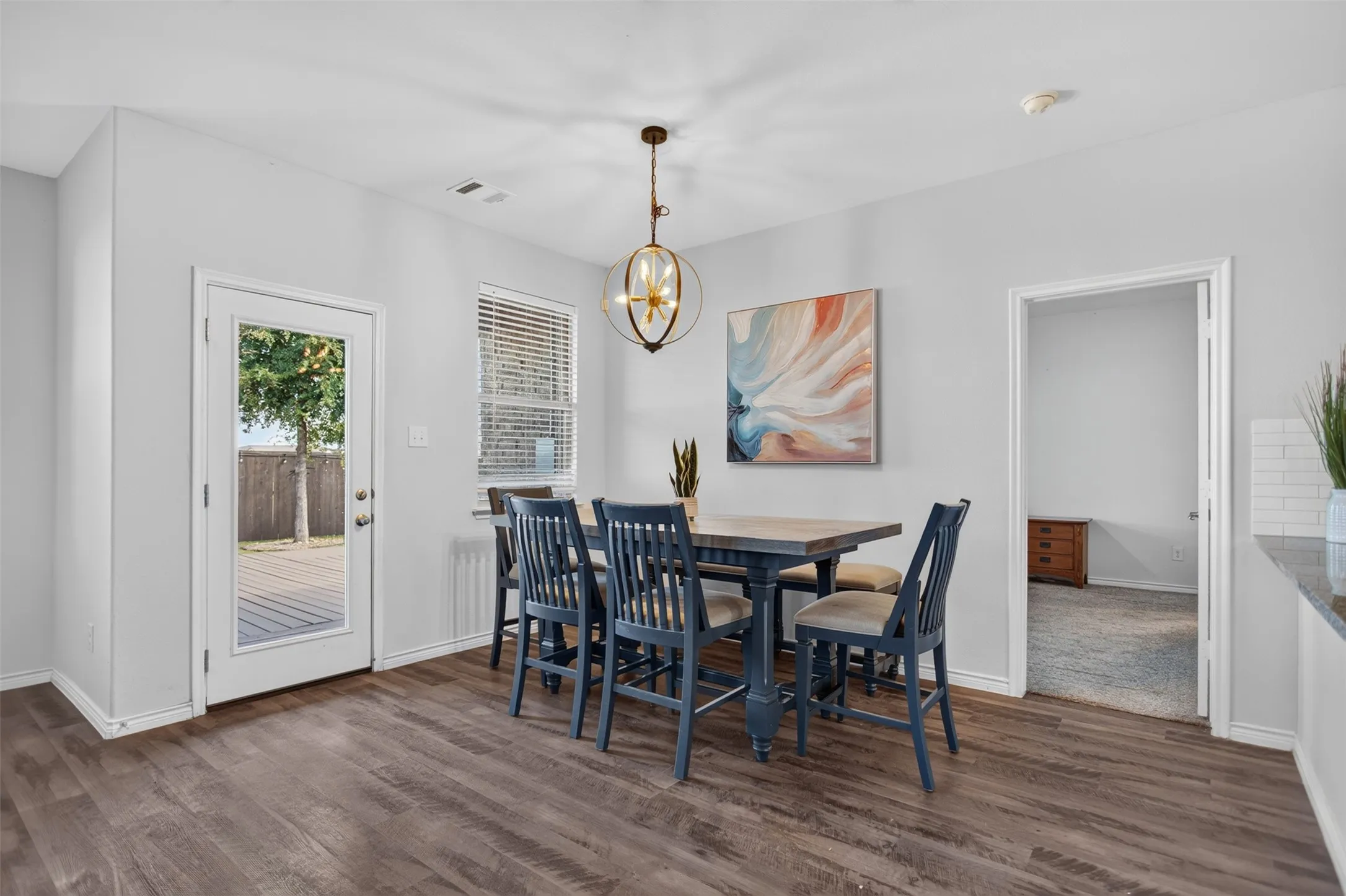 Breakfast area with decorative lighting