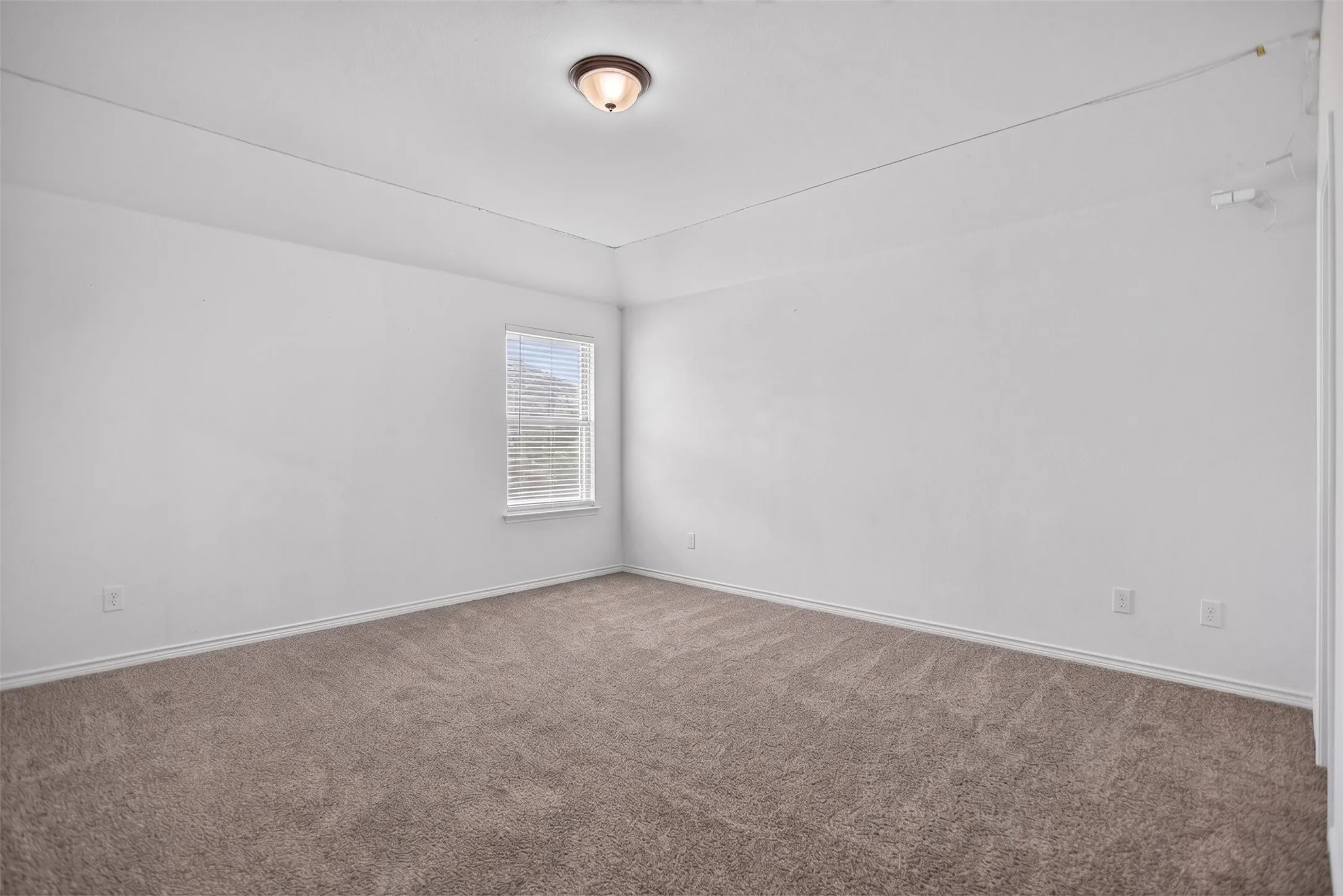 Single Family Residence For Sale in Collin County , 928 Slate Lane, Celina, Texas 75009, 4 Bedroom, 3 Bathroom, 2 Garage spaces, 2,652 Sqft, built in 2018, mls#21380319, Real Estate Agent in Celina, Homes For Sale in Collin county, Homes For Sale in Celina, Realtor in Celina Texas, Real Estate Brokerage Independent Realty Texas, Luminita Cordes Realtor