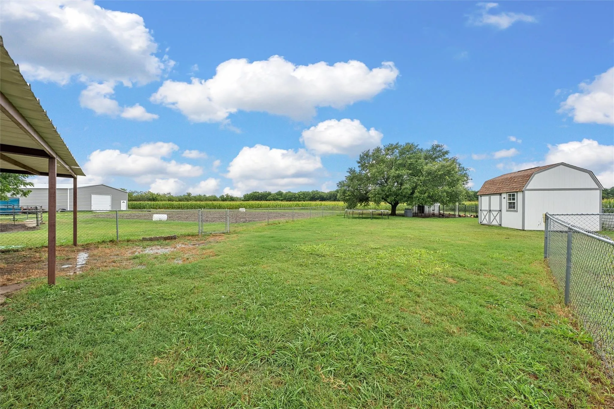 Single Family Residence For Sale in Hill County , 2851 Fm 339, Mount Calm, Texas 76673, 3 Bedroom, 1 Bathroom, 1 Garage spaces, 1,334 Sqft, built in 1991, mls#21387904, Real Estate Agent in Mount Calm, Homes For Sale in Hill county, Homes For Sale in Mount Calm, Realtor in Mount Calm Texas, Real Estate Brokerage Independent Realty Texas, Luminita Cordes Realtor