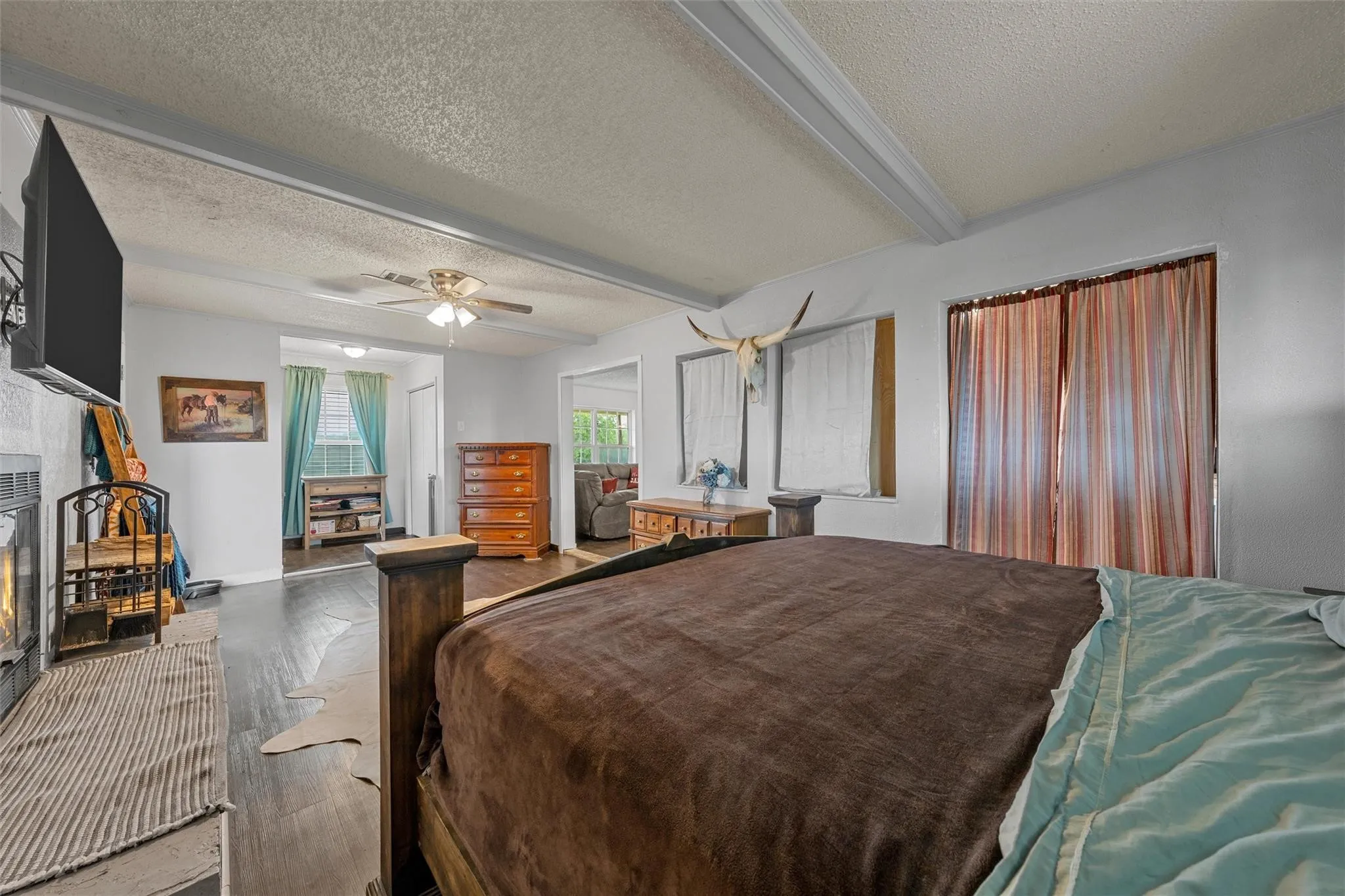 Single Family Residence For Sale in Hill County , 2851 Fm 339, Mount Calm, Texas 76673, 3 Bedroom, 1 Bathroom, 1 Garage spaces, 1,334 Sqft, built in 1991, mls#21387904, Real Estate Agent in Mount Calm, Homes For Sale in Hill county, Homes For Sale in Mount Calm, Realtor in Mount Calm Texas, Real Estate Brokerage Independent Realty Texas, Luminita Cordes Realtor