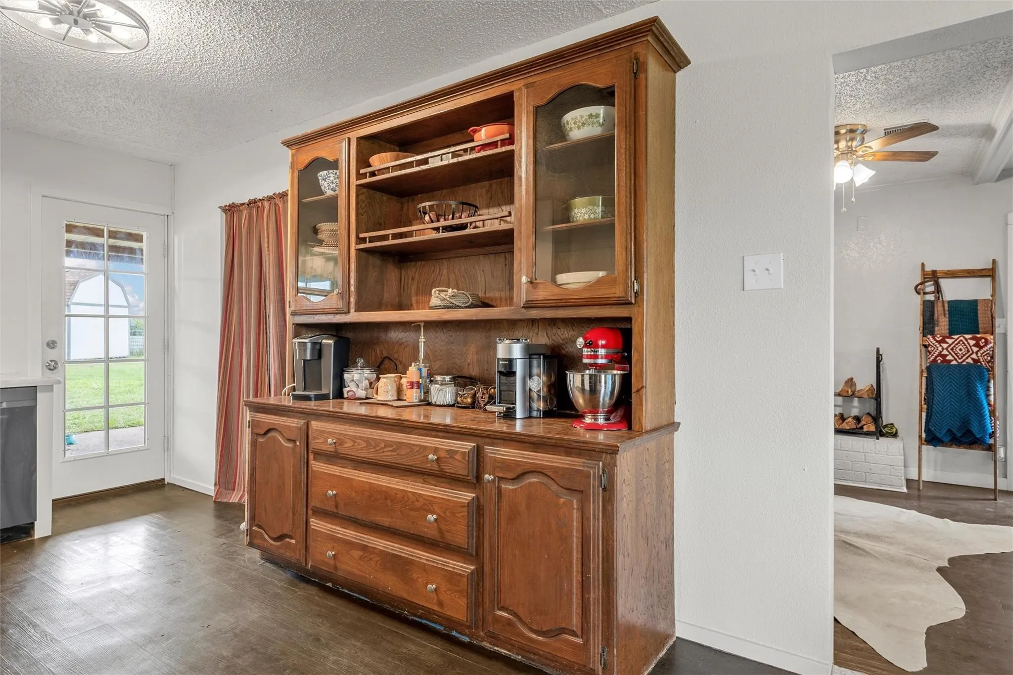 Single Family Residence For Sale in Hill County , 2851 Fm 339, Mount Calm, Texas 76673, 3 Bedroom, 1 Bathroom, 1 Garage spaces, 1,334 Sqft, built in 1991, mls#21387904, Real Estate Agent in Mount Calm, Homes For Sale in Hill county, Homes For Sale in Mount Calm, Realtor in Mount Calm Texas, Real Estate Brokerage Independent Realty Texas, Luminita Cordes Realtor
