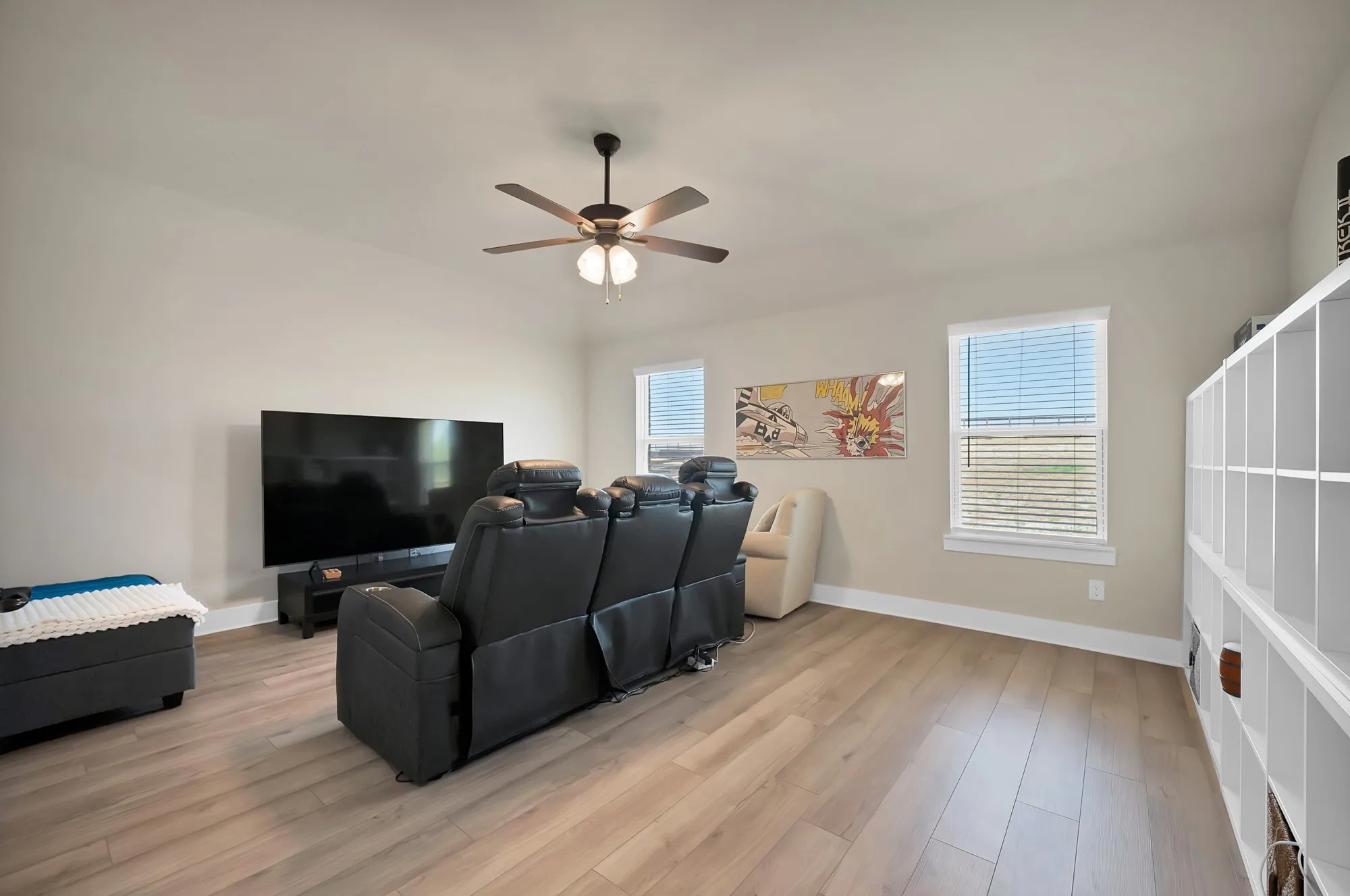 Single Family Residence For Sale in Grayson County , 3608 Horseshoe Drive, Van Alstyne, Texas 75495, 4 Bedroom, 3 Bathroom, 3 Garage spaces, 2,775 Sqft, built in 2023, mls#21385568, Real Estate Agent in Van Alstyne, Homes For Sale in Grayson county, Homes For Sale in Van Alstyne, Realtor in Van Alstyne Texas, Real Estate Brokerage Independent Realty Texas, Luminita Cordes Realtor