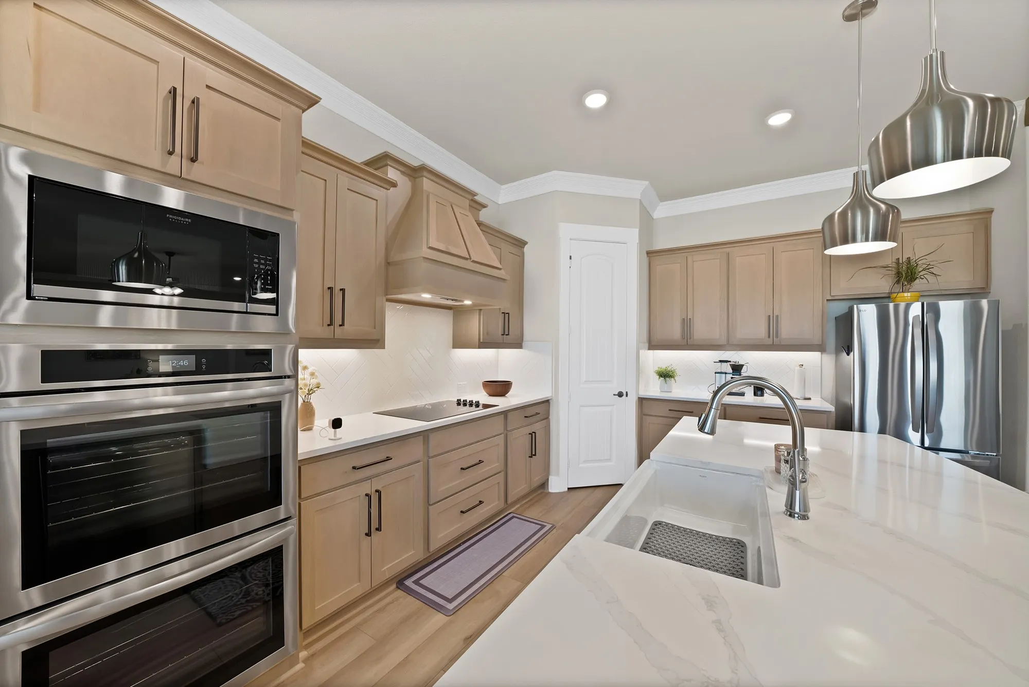 Single Family Residence For Sale in Grayson County , 3608 Horseshoe Drive, Van Alstyne, Texas 75495, 4 Bedroom, 3 Bathroom, 3 Garage spaces, 2,775 Sqft, built in 2023, mls#21385568, Real Estate Agent in Van Alstyne, Homes For Sale in Grayson county, Homes For Sale in Van Alstyne, Realtor in Van Alstyne Texas, Real Estate Brokerage Independent Realty Texas, Luminita Cordes Realtor