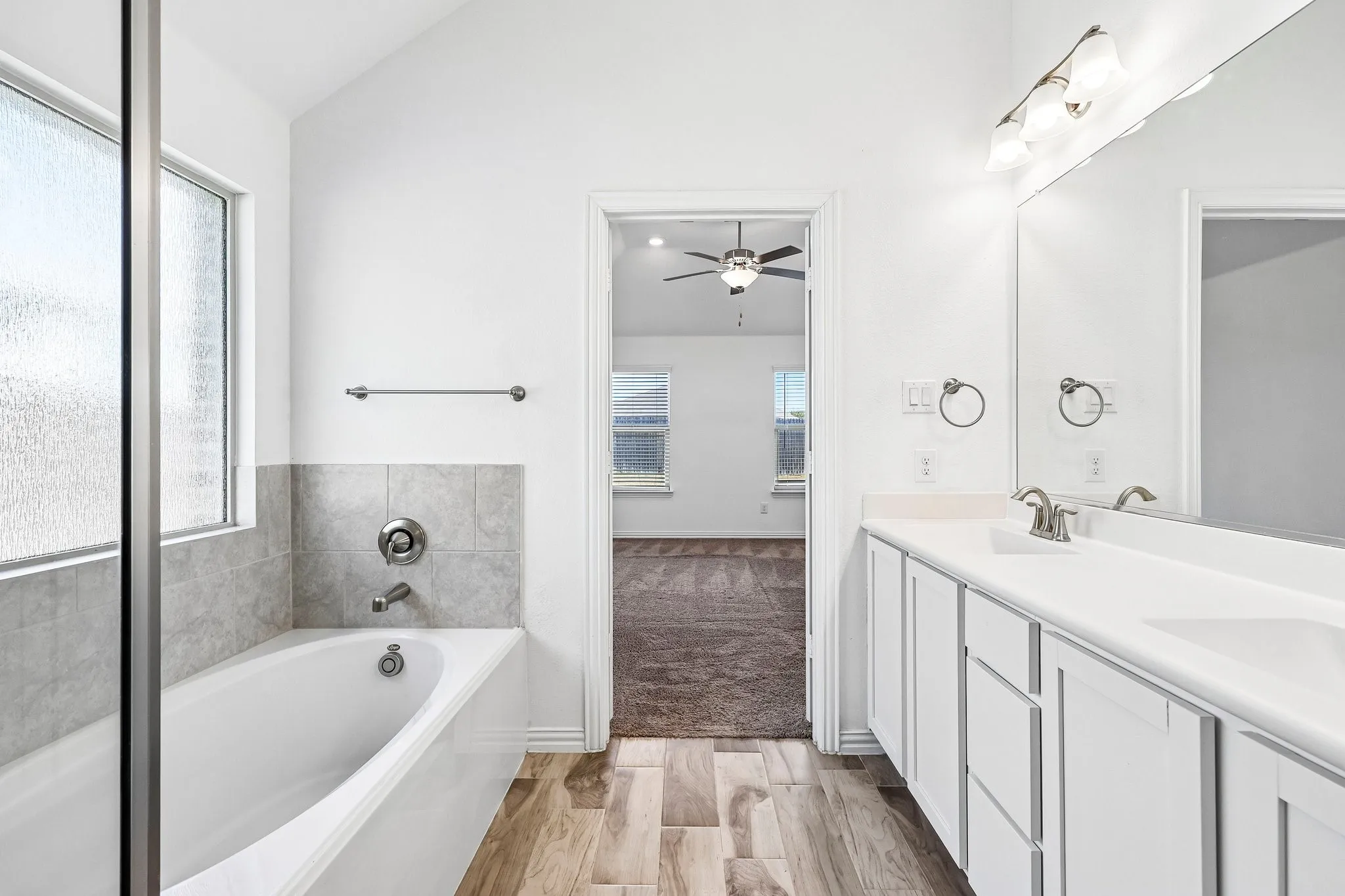 Single Family Residence For Rent in Denton County , 14844 Equine Trail, Haslet, Texas 76052, 3 Bedroom, 2 Bathroom, 2 Garage spaces, 1,873 Sqft, built in 2021, mls#21387844, Real Estate Agent in Haslet, Homes For Rent in Denton county, Homes For Rent in Haslet, Realtor in Haslet Texas, Real Estate Brokerage Independent Realty Texas, Luminita Cordes Realtor
