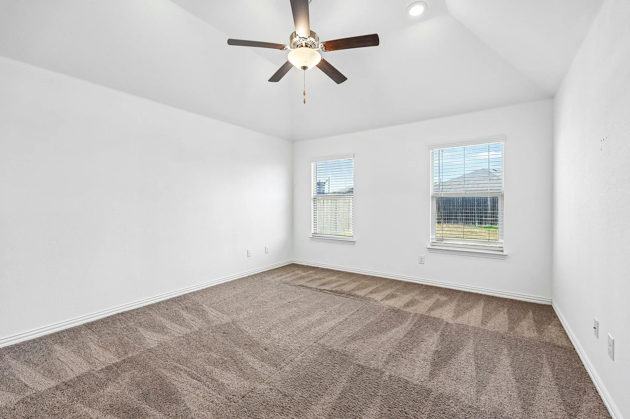Single Family Residence For Rent in Denton County , 14844 Equine Trail, Haslet, Texas 76052, 3 Bedroom, 2 Bathroom, 2 Garage spaces, 1,873 Sqft, built in 2021, mls#21387844, Real Estate Agent in Haslet, Homes For Rent in Denton county, Homes For Rent in Haslet, Realtor in Haslet Texas, Real Estate Brokerage Independent Realty Texas, Luminita Cordes Realtor
