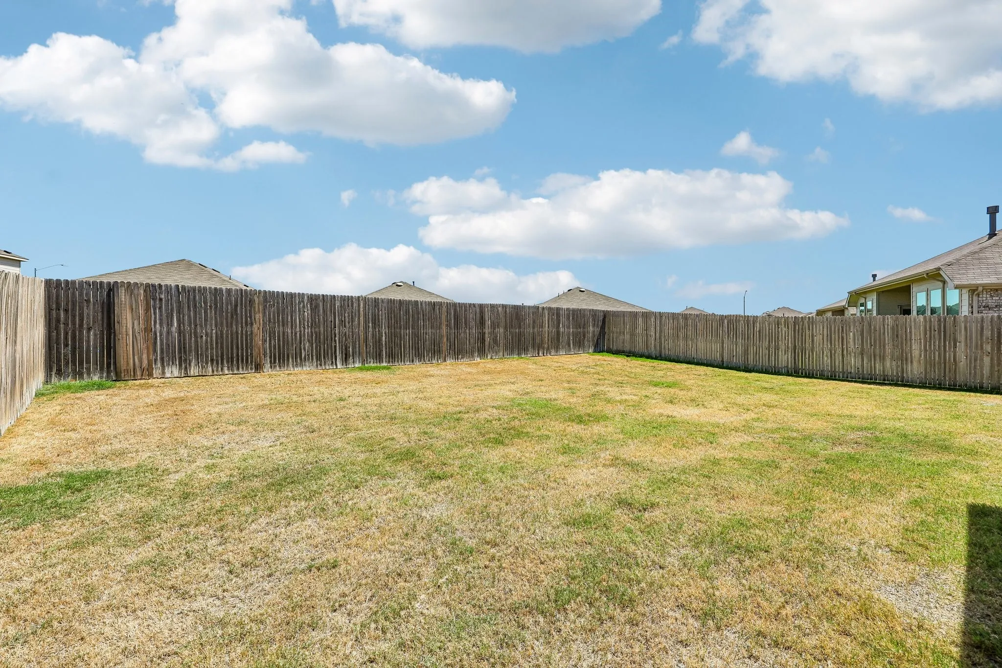 Single Family Residence For Rent in Denton County , 14844 Equine Trail, Haslet, Texas 76052, 3 Bedroom, 2 Bathroom, 2 Garage spaces, 1,873 Sqft, built in 2021, mls#21387844, Real Estate Agent in Haslet, Homes For Rent in Denton county, Homes For Rent in Haslet, Realtor in Haslet Texas, Real Estate Brokerage Independent Realty Texas, Luminita Cordes Realtor