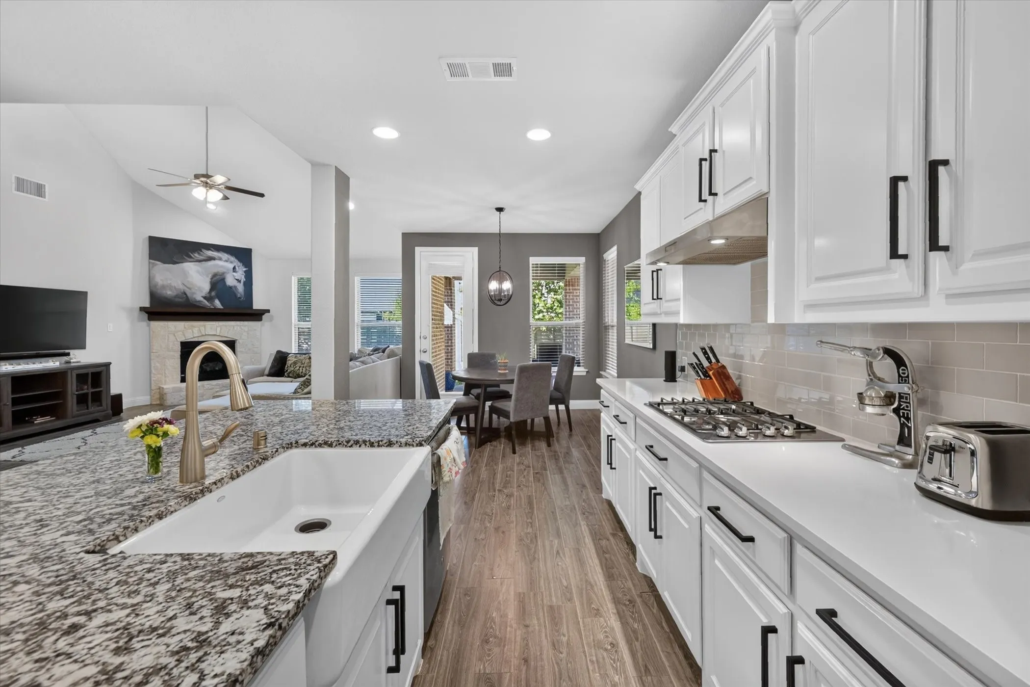Single Family Residence For Sale in Denton County , 1224 9th Street, Argyle, Texas 76226, 4 Bedroom, 3 Bathroom, 2 Garage spaces, 2,787 Sqft, built in 2017, mls#21381768, Real Estate Agent in Argyle, Homes For Sale in Denton county, Homes For Sale in Argyle, Realtor in Argyle Texas, Real Estate Brokerage Independent Realty Texas, Luminita Cordes Realtor