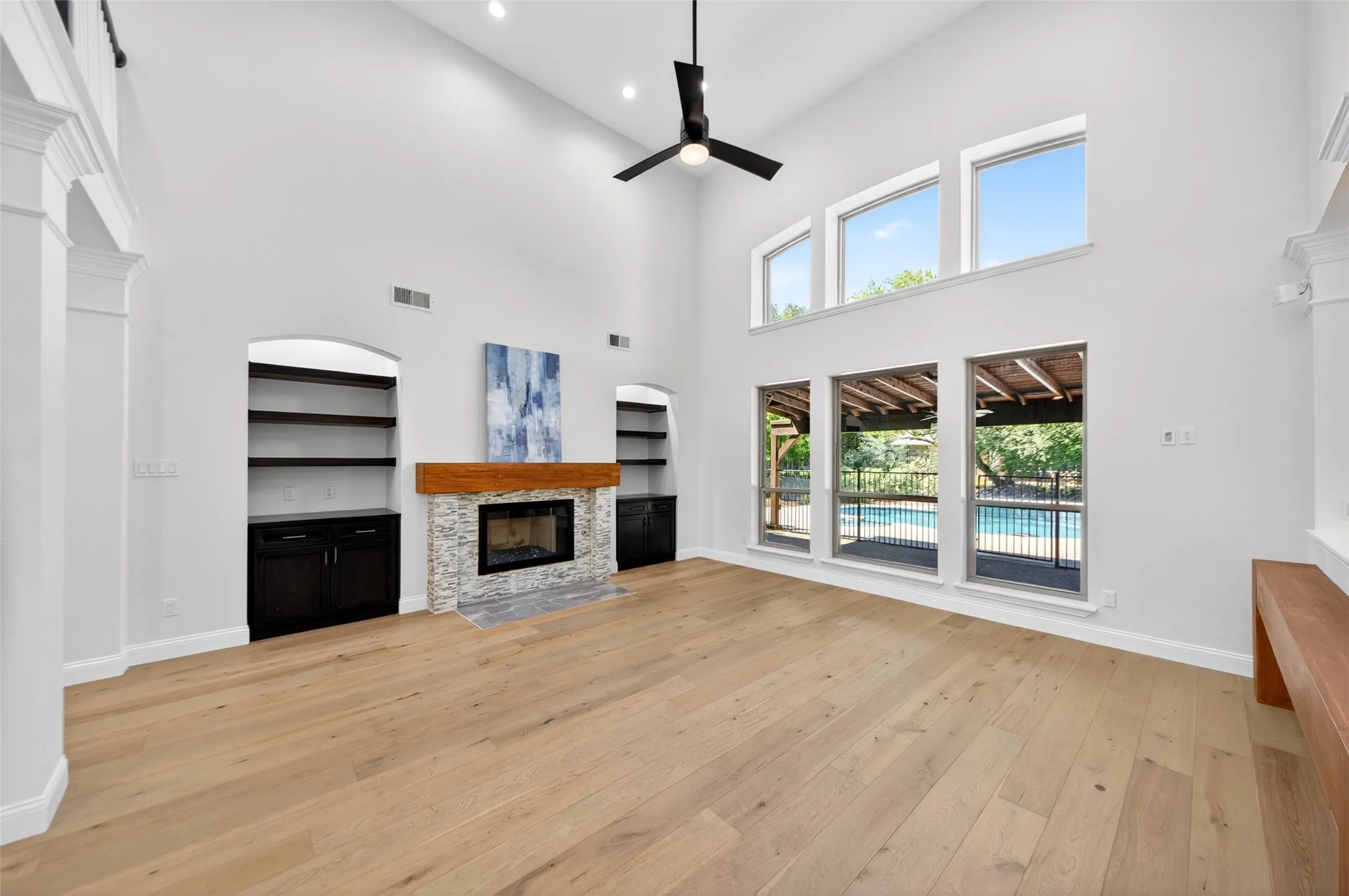 Single Family Residence For Sale in Collin County , 5805 Glenmore Drive, Parker, Texas 75002, 4 Bedroom, 4 Bathroom, 3 Garage spaces, 3,938 Sqft, built in 2002, mls#21387899, Real Estate Agent in Parker, Homes For Sale in Collin county, Homes For Sale in Parker, Realtor in Parker Texas, Real Estate Brokerage Independent Realty Texas, Luminita Cordes Realtor