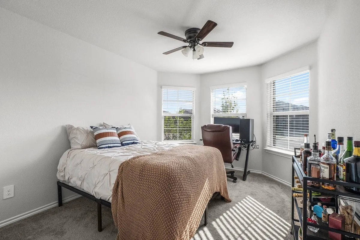 Single Family Residence For Sale in Tarrant County , 9509 Golden Summit Drive, Fort Worth, Texas 76131, 3 Bedroom, 2 Bathroom, 2 Garage spaces, 1,614 Sqft, built in 2023, mls#21387923, Real Estate Agent in Fort Worth, Homes For Sale in Tarrant county, Homes For Sale in Fort Worth, Realtor in Fort Worth Texas, Real Estate Brokerage Independent Realty Texas, Luminita Cordes Realtor