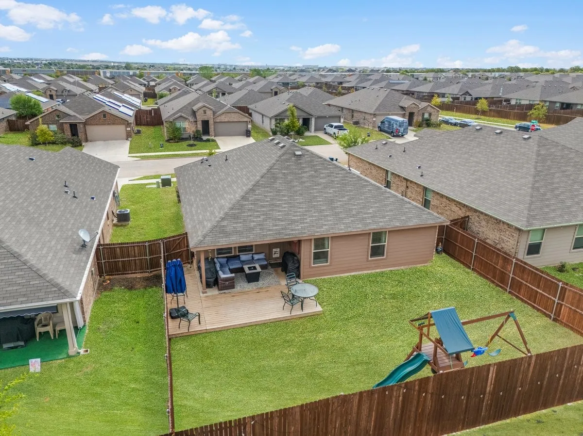 Single Family Residence For Sale in Tarrant County , 9509 Golden Summit Drive, Fort Worth, Texas 76131, 3 Bedroom, 2 Bathroom, 2 Garage spaces, 1,614 Sqft, built in 2023, mls#21387923, Real Estate Agent in Fort Worth, Homes For Sale in Tarrant county, Homes For Sale in Fort Worth, Realtor in Fort Worth Texas, Real Estate Brokerage Independent Realty Texas, Luminita Cordes Realtor