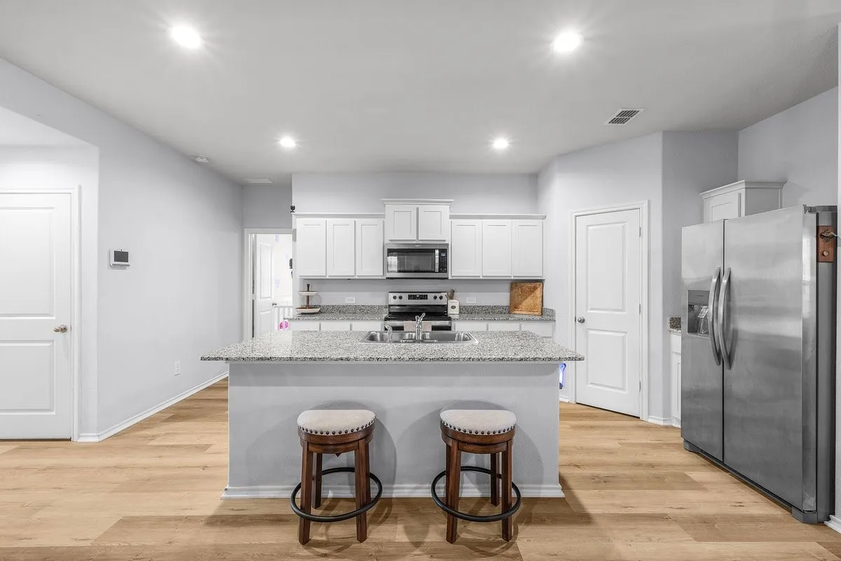 Single Family Residence For Sale in Tarrant County , 9509 Golden Summit Drive, Fort Worth, Texas 76131, 3 Bedroom, 2 Bathroom, 2 Garage spaces, 1,614 Sqft, built in 2023, mls#21387923, Real Estate Agent in Fort Worth, Homes For Sale in Tarrant county, Homes For Sale in Fort Worth, Realtor in Fort Worth Texas, Real Estate Brokerage Independent Realty Texas, Luminita Cordes Realtor