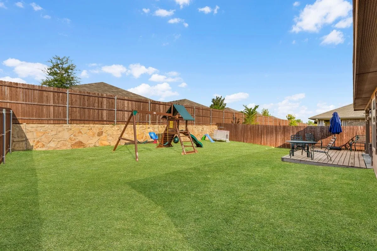 Single Family Residence For Sale in Tarrant County , 9509 Golden Summit Drive, Fort Worth, Texas 76131, 3 Bedroom, 2 Bathroom, 2 Garage spaces, 1,614 Sqft, built in 2023, mls#21387923, Real Estate Agent in Fort Worth, Homes For Sale in Tarrant county, Homes For Sale in Fort Worth, Realtor in Fort Worth Texas, Real Estate Brokerage Independent Realty Texas, Luminita Cordes Realtor