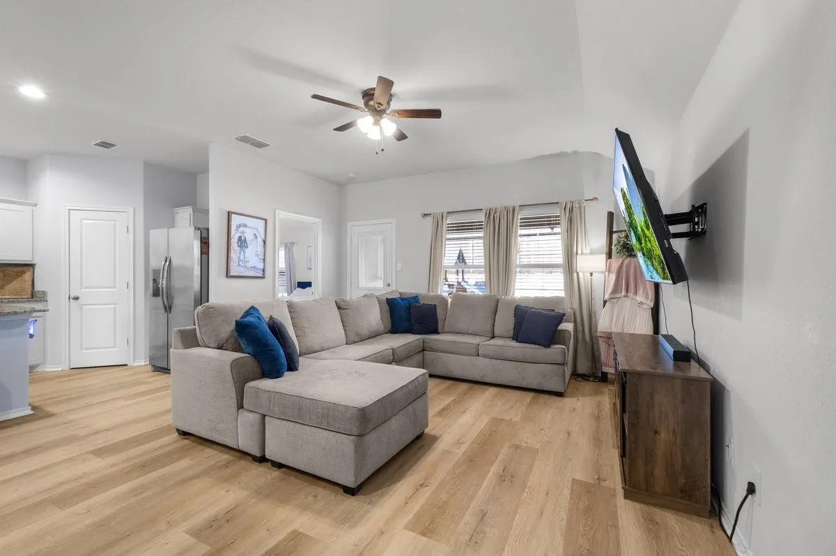 Single Family Residence For Sale in Tarrant County , 9509 Golden Summit Drive, Fort Worth, Texas 76131, 3 Bedroom, 2 Bathroom, 2 Garage spaces, 1,614 Sqft, built in 2023, mls#21387923, Real Estate Agent in Fort Worth, Homes For Sale in Tarrant county, Homes For Sale in Fort Worth, Realtor in Fort Worth Texas, Real Estate Brokerage Independent Realty Texas, Luminita Cordes Realtor