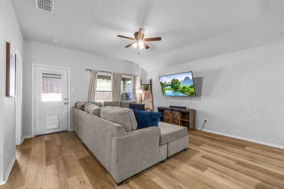 Single Family Residence For Sale in Tarrant County , 9509 Golden Summit Drive, Fort Worth, Texas 76131, 3 Bedroom, 2 Bathroom, 2 Garage spaces, 1,614 Sqft, built in 2023, mls#21387923, Real Estate Agent in Fort Worth, Homes For Sale in Tarrant county, Homes For Sale in Fort Worth, Realtor in Fort Worth Texas, Real Estate Brokerage Independent Realty Texas, Luminita Cordes Realtor