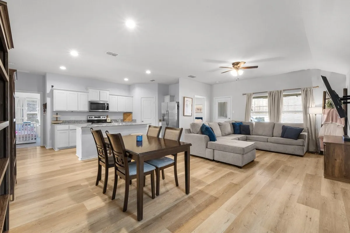 Single Family Residence For Sale in Tarrant County , 9509 Golden Summit Drive, Fort Worth, Texas 76131, 3 Bedroom, 2 Bathroom, 2 Garage spaces, 1,614 Sqft, built in 2023, mls#21387923, Real Estate Agent in Fort Worth, Homes For Sale in Tarrant county, Homes For Sale in Fort Worth, Realtor in Fort Worth Texas, Real Estate Brokerage Independent Realty Texas, Luminita Cordes Realtor