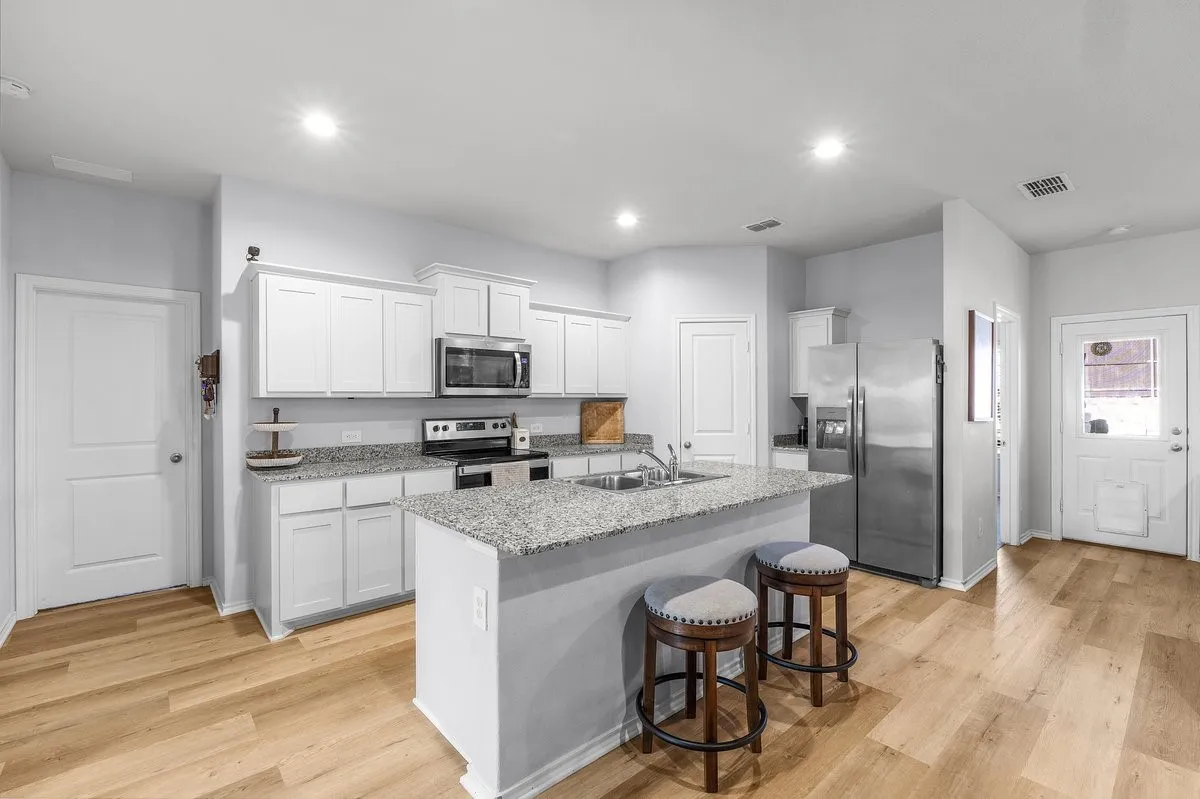 Single Family Residence For Sale in Tarrant County , 9509 Golden Summit Drive, Fort Worth, Texas 76131, 3 Bedroom, 2 Bathroom, 2 Garage spaces, 1,614 Sqft, built in 2023, mls#21387923, Real Estate Agent in Fort Worth, Homes For Sale in Tarrant county, Homes For Sale in Fort Worth, Realtor in Fort Worth Texas, Real Estate Brokerage Independent Realty Texas, Luminita Cordes Realtor