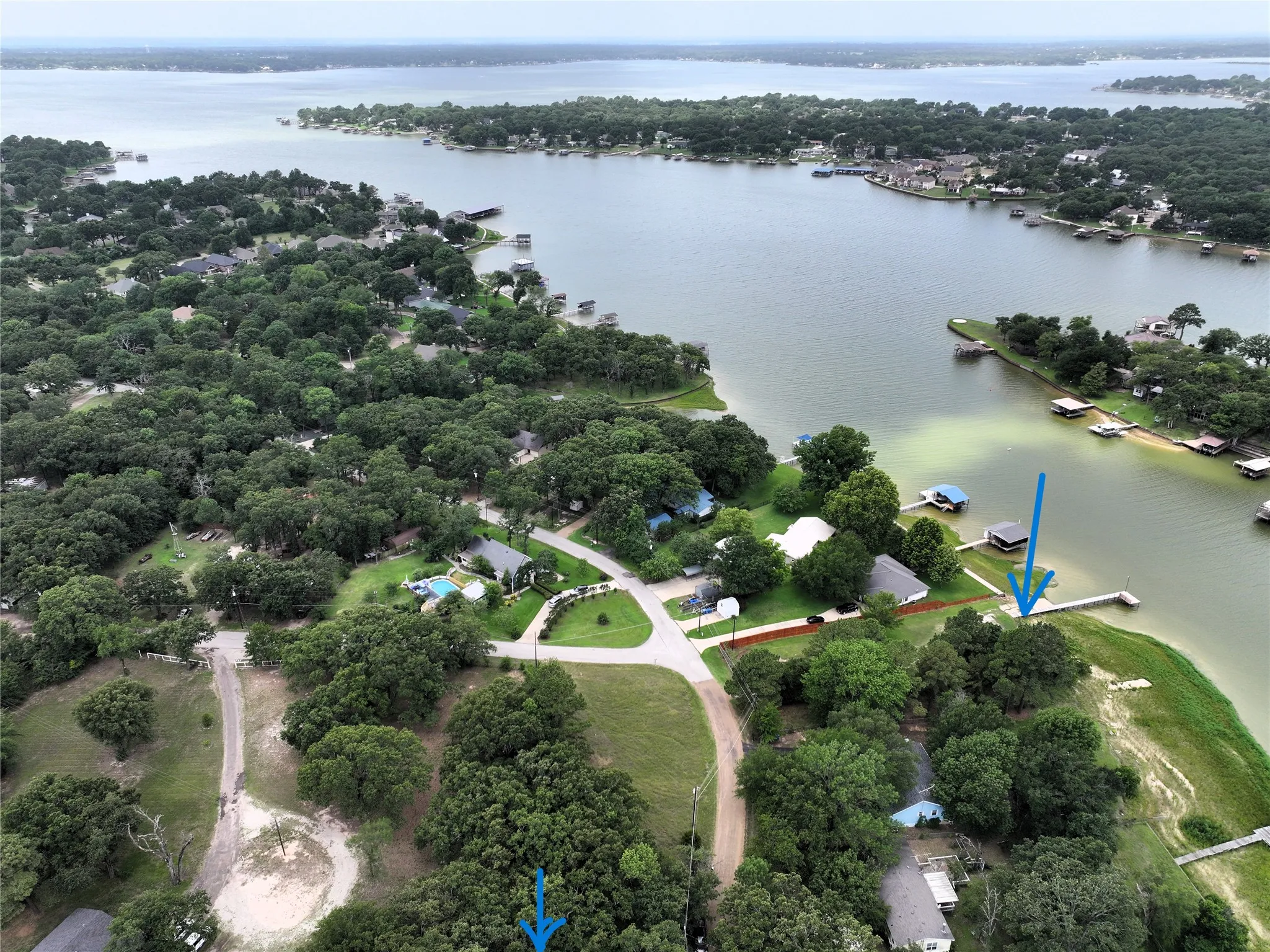 Mobile Home For Sale in Henderson County , 210 Ben Lacy Drive, Gun Barrel City, Texas 75156, 2 Bedroom, 1 Bathroom, Garage spaces, 784 Sqft, built in 2015, mls#21387924, Real Estate Agent in Gun Barrel City, Homes For Sale in Henderson county, Homes For Sale in Gun Barrel City, Realtor in Gun Barrel City Texas, Real Estate Brokerage Independent Realty Texas, Luminita Cordes Realtor