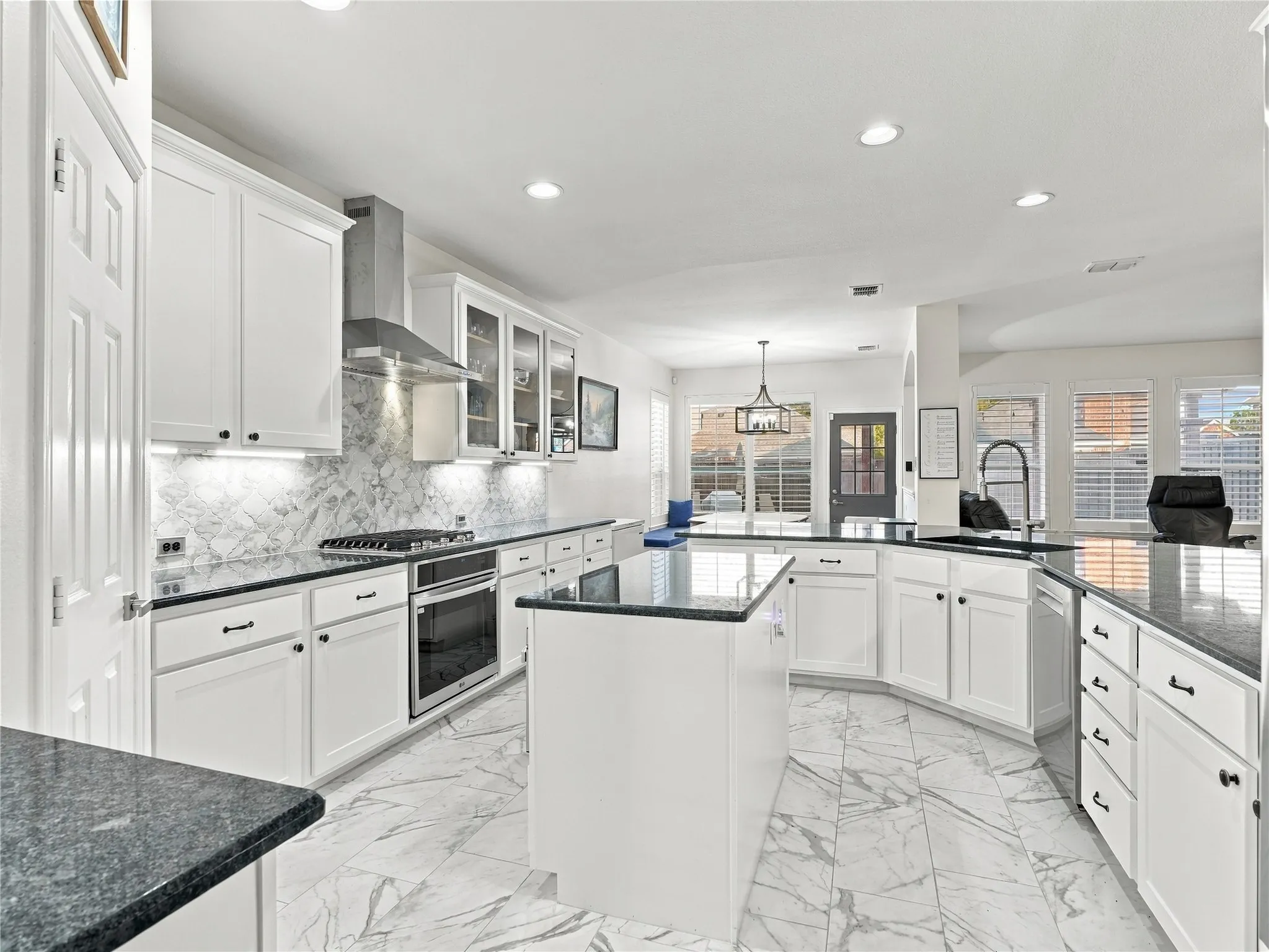 Single Family Residence For Sale in Denton County , 6436 Landmark Trail, The Colony, Texas 75056, 5 Bedroom, 3 Bathroom, 2 Garage spaces, 3,766 Sqft, built in 2001, mls#21387085, Real Estate Agent in The Colony, Homes For Sale in Denton county, Homes For Sale in The Colony, Realtor in The Colony Texas, Real Estate Brokerage Independent Realty Texas, Luminita Cordes Realtor