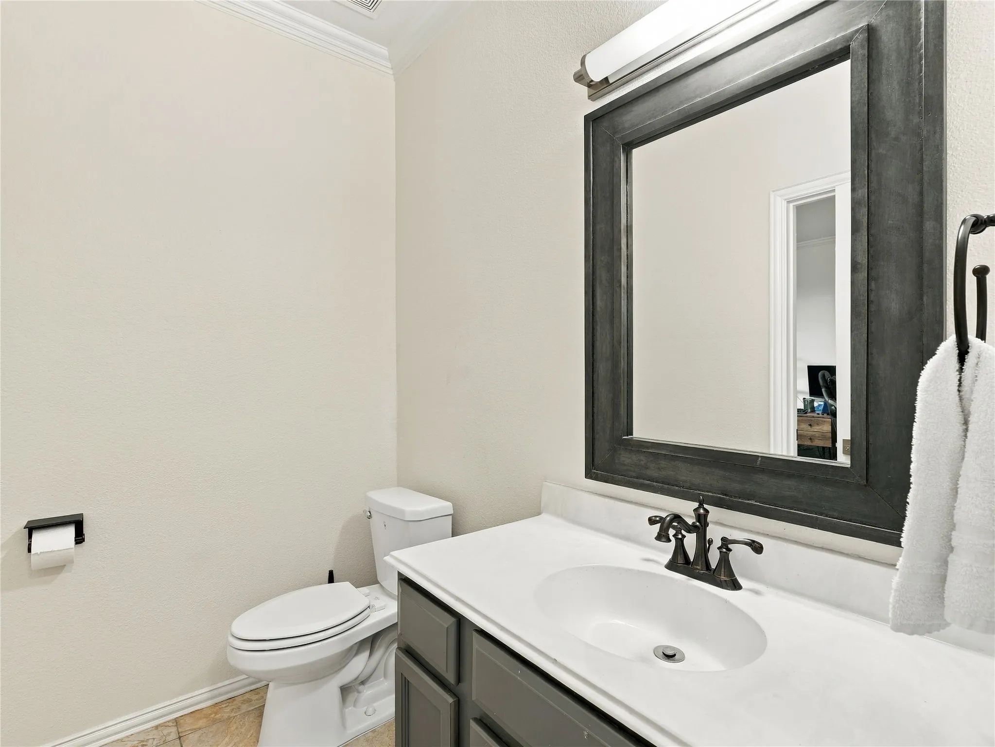Single Family Residence For Sale in Denton County , 6436 Landmark Trail, The Colony, Texas 75056, 5 Bedroom, 3 Bathroom, 2 Garage spaces, 3,766 Sqft, built in 2001, mls#21387085, Real Estate Agent in The Colony, Homes For Sale in Denton county, Homes For Sale in The Colony, Realtor in The Colony Texas, Real Estate Brokerage Independent Realty Texas, Luminita Cordes Realtor