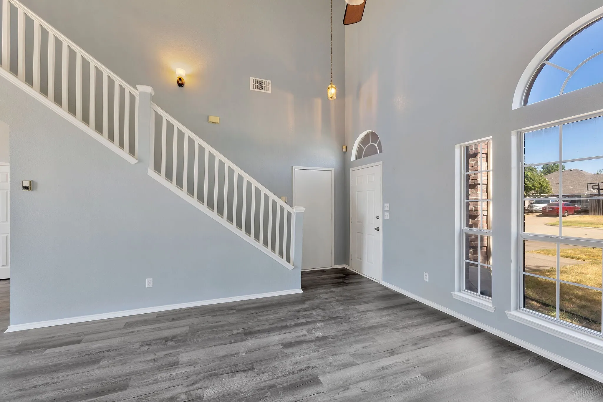 Single Family Residence For Rent in Ellis County , 3226 Eagle Lane, Midlothian, Texas 76065, 3 Bedroom, 3 Bathroom, 2 Garage spaces, 1,499 Sqft, built in 2000, mls#21387910, Real Estate Agent in Midlothian, Homes For Rent in Ellis county, Homes For Rent in Midlothian, Realtor in Midlothian Texas, Real Estate Brokerage Independent Realty Texas, Luminita Cordes Realtor