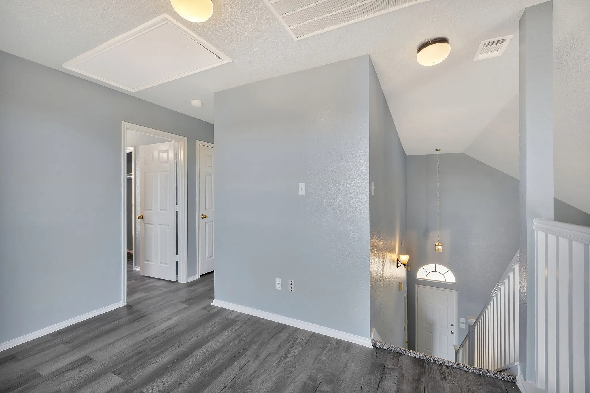 Single Family Residence For Rent in Ellis County , 3226 Eagle Lane, Midlothian, Texas 76065, 3 Bedroom, 3 Bathroom, 2 Garage spaces, 1,499 Sqft, built in 2000, mls#21387910, Real Estate Agent in Midlothian, Homes For Rent in Ellis county, Homes For Rent in Midlothian, Realtor in Midlothian Texas, Real Estate Brokerage Independent Realty Texas, Luminita Cordes Realtor