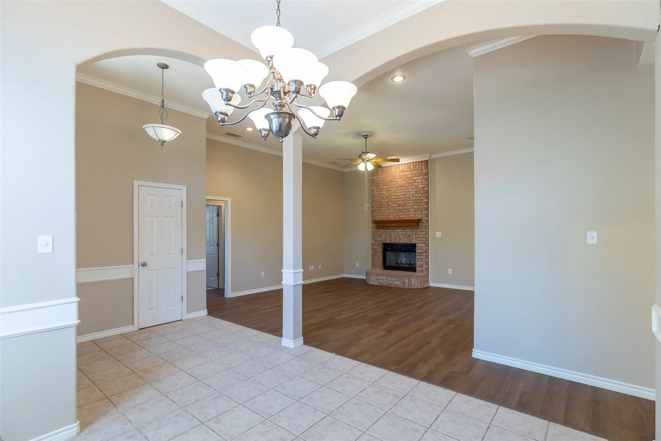 Single Family Residence For Sale in Taylor County , 2234 Old Ironsides Road, Abilene, Texas 79601, 3 Bedroom, 2 Bathroom, 2 Garage spaces, 1,782 Sqft, built in 2004, mls#21382956, Real Estate Agent in Abilene, Homes For Sale in Taylor county, Homes For Sale in Abilene, Realtor in Abilene Texas, Real Estate Brokerage Independent Realty Texas, Luminita Cordes Realtor
