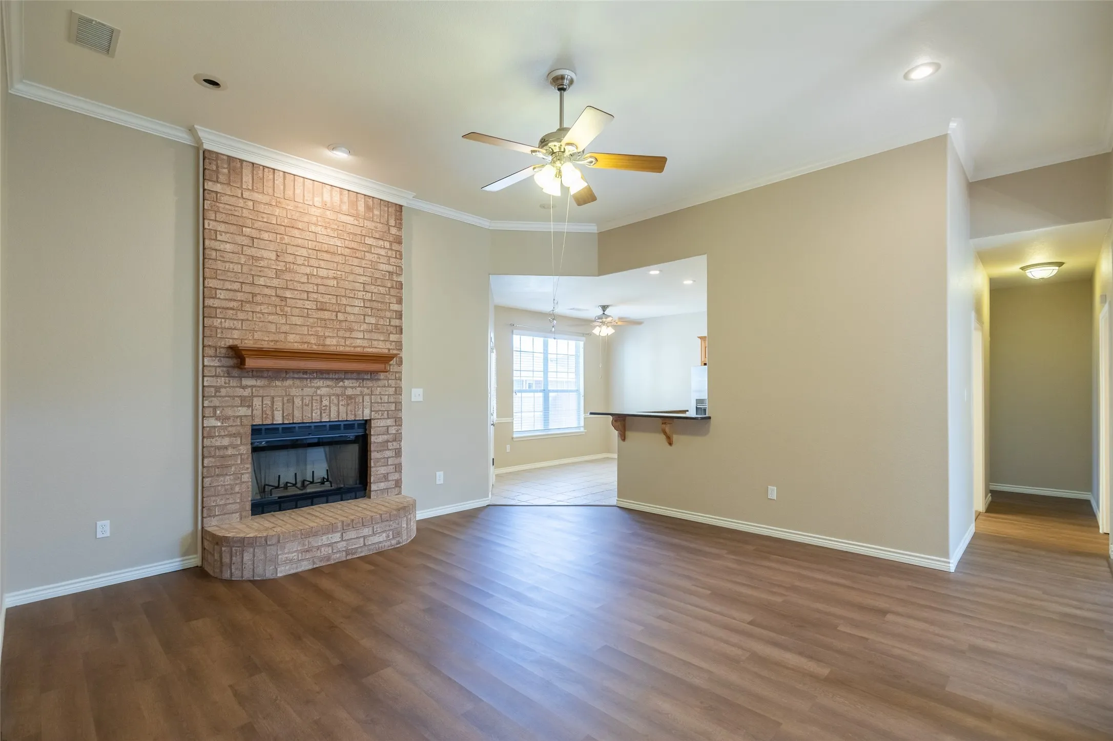 Single Family Residence For Sale in Taylor County , 2234 Old Ironsides Road, Abilene, Texas 79601, 3 Bedroom, 2 Bathroom, 2 Garage spaces, 1,782 Sqft, built in 2004, mls#21382956, Real Estate Agent in Abilene, Homes For Sale in Taylor county, Homes For Sale in Abilene, Realtor in Abilene Texas, Real Estate Brokerage Independent Realty Texas, Luminita Cordes Realtor