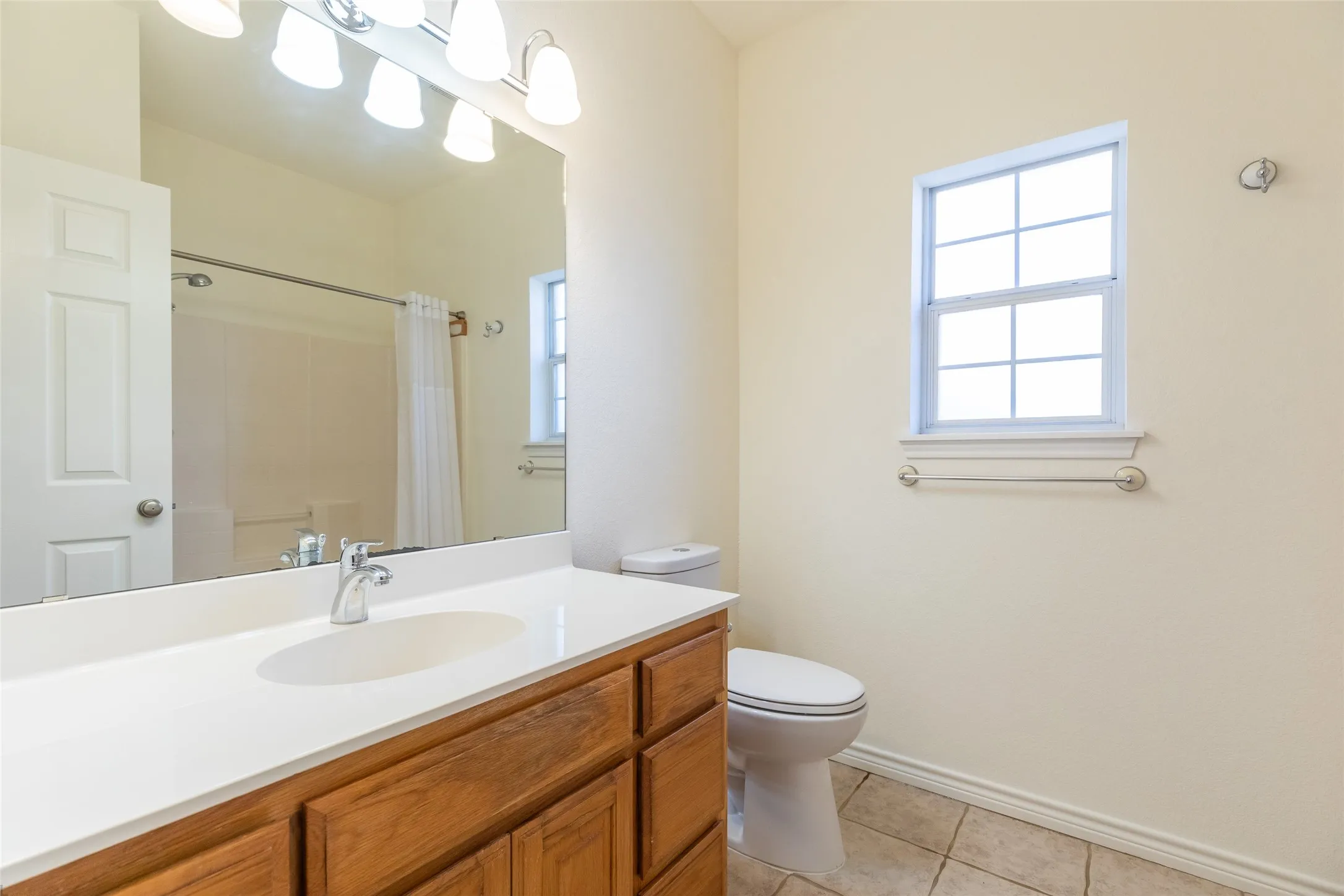 Single Family Residence For Sale in Taylor County , 2234 Old Ironsides Road, Abilene, Texas 79601, 3 Bedroom, 2 Bathroom, 2 Garage spaces, 1,782 Sqft, built in 2004, mls#21382956, Real Estate Agent in Abilene, Homes For Sale in Taylor county, Homes For Sale in Abilene, Realtor in Abilene Texas, Real Estate Brokerage Independent Realty Texas, Luminita Cordes Realtor