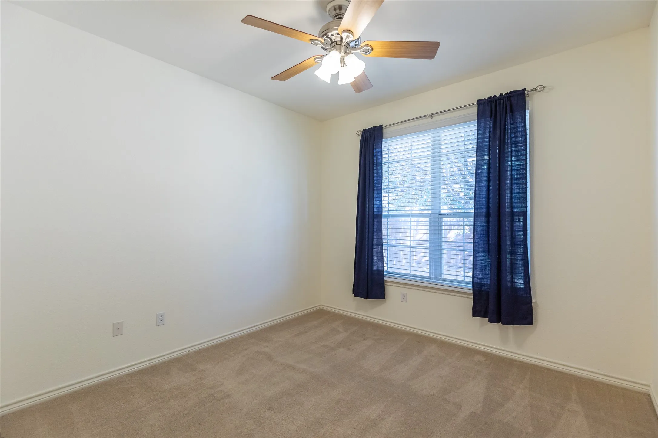 Single Family Residence For Sale in Taylor County , 2234 Old Ironsides Road, Abilene, Texas 79601, 3 Bedroom, 2 Bathroom, 2 Garage spaces, 1,782 Sqft, built in 2004, mls#21382956, Real Estate Agent in Abilene, Homes For Sale in Taylor county, Homes For Sale in Abilene, Realtor in Abilene Texas, Real Estate Brokerage Independent Realty Texas, Luminita Cordes Realtor