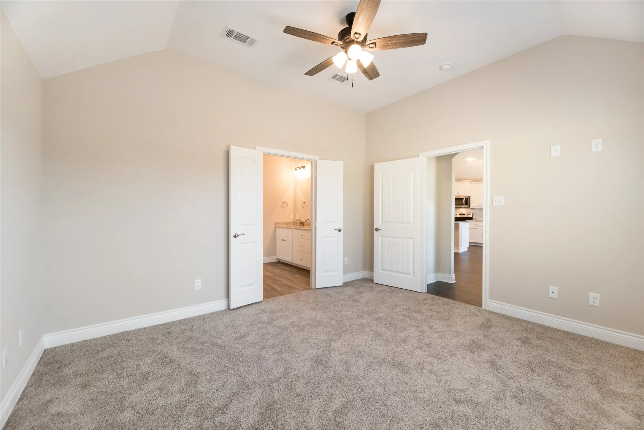 Single Family Residence For Rent in Hunt County , 8102 Grant Lane, Greenville, Texas 75402, 4 Bedroom, 2 Bathroom, 2 Garage spaces, 1,708 Sqft, built in 2021, mls#21387545, Real Estate Agent in Greenville, Homes For Rent in Hunt county, Homes For Rent in Greenville, Realtor in Greenville Texas, Real Estate Brokerage Independent Realty Texas, Luminita Cordes Realtor