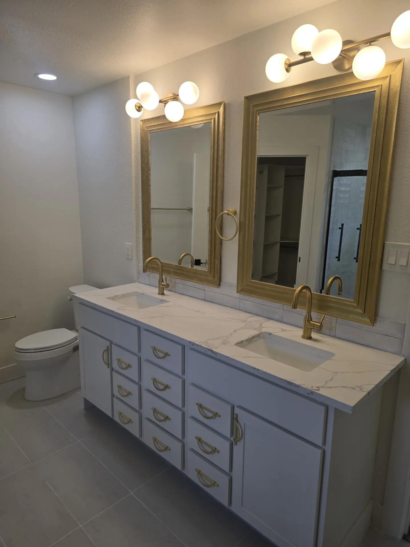 Single Family Residence For Sale in Collin County , 913 Filmore Drive, Plano, Texas 75025, 3 Bedroom, 2 Bathroom, 2 Garage spaces, 1,848 Sqft, built in 1984, mls#21385182, Real Estate Agent in Plano, Homes For Sale in Collin county, Homes For Sale in Plano, Realtor in Plano Texas, Real Estate Brokerage Independent Realty Texas, Luminita Cordes Realtor