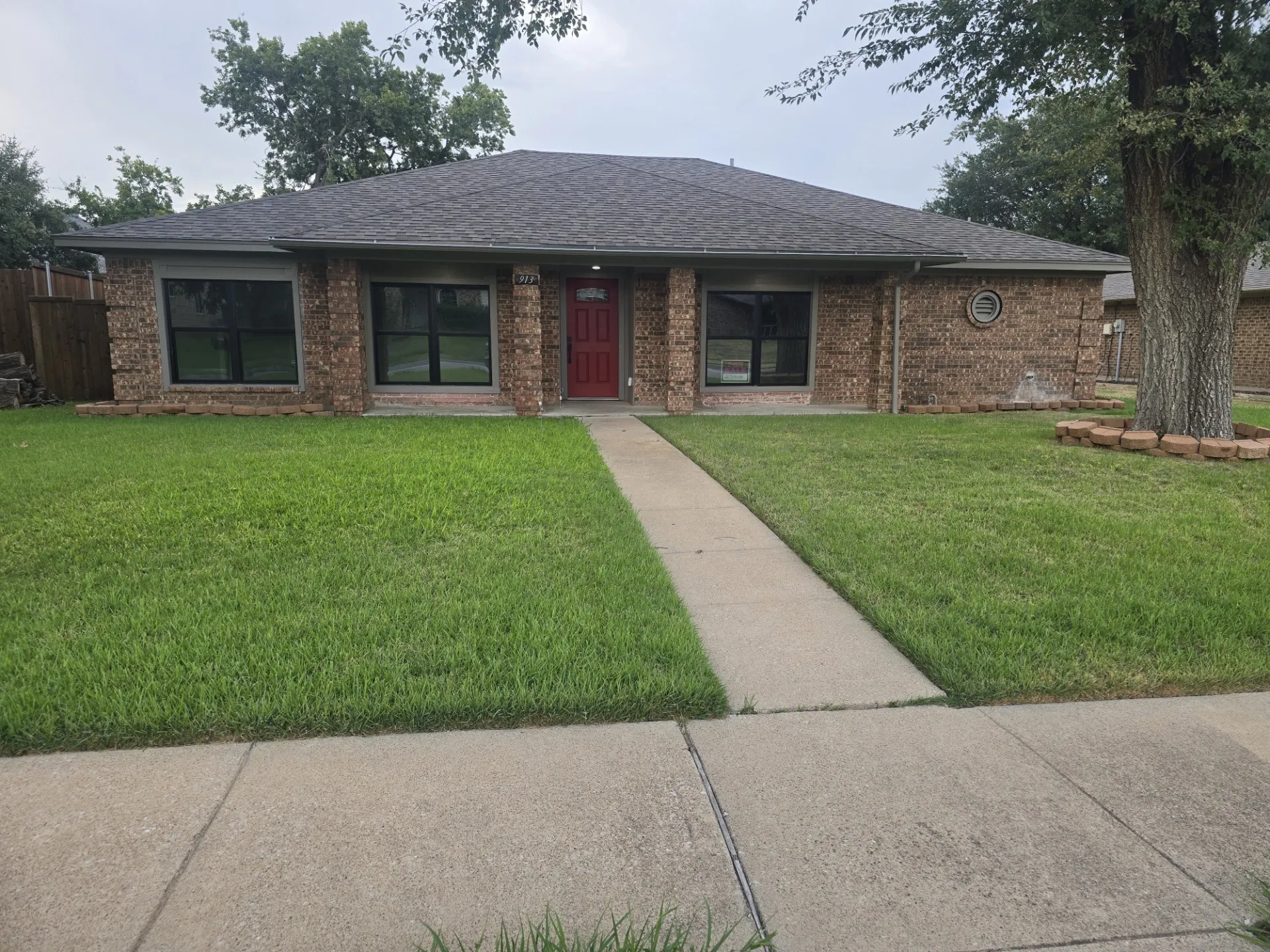 Single Family Residence For Sale in Collin County , 913 Filmore Drive, Plano, Texas 75025, 3 Bedroom, 2 Bathroom, 2 Garage spaces, 1,848 Sqft, built in 1984, mls#21385182, Real Estate Agent in Plano, Homes For Sale in Collin county, Homes For Sale in Plano, Realtor in Plano Texas, Real Estate Brokerage Independent Realty Texas, Luminita Cordes Realtor