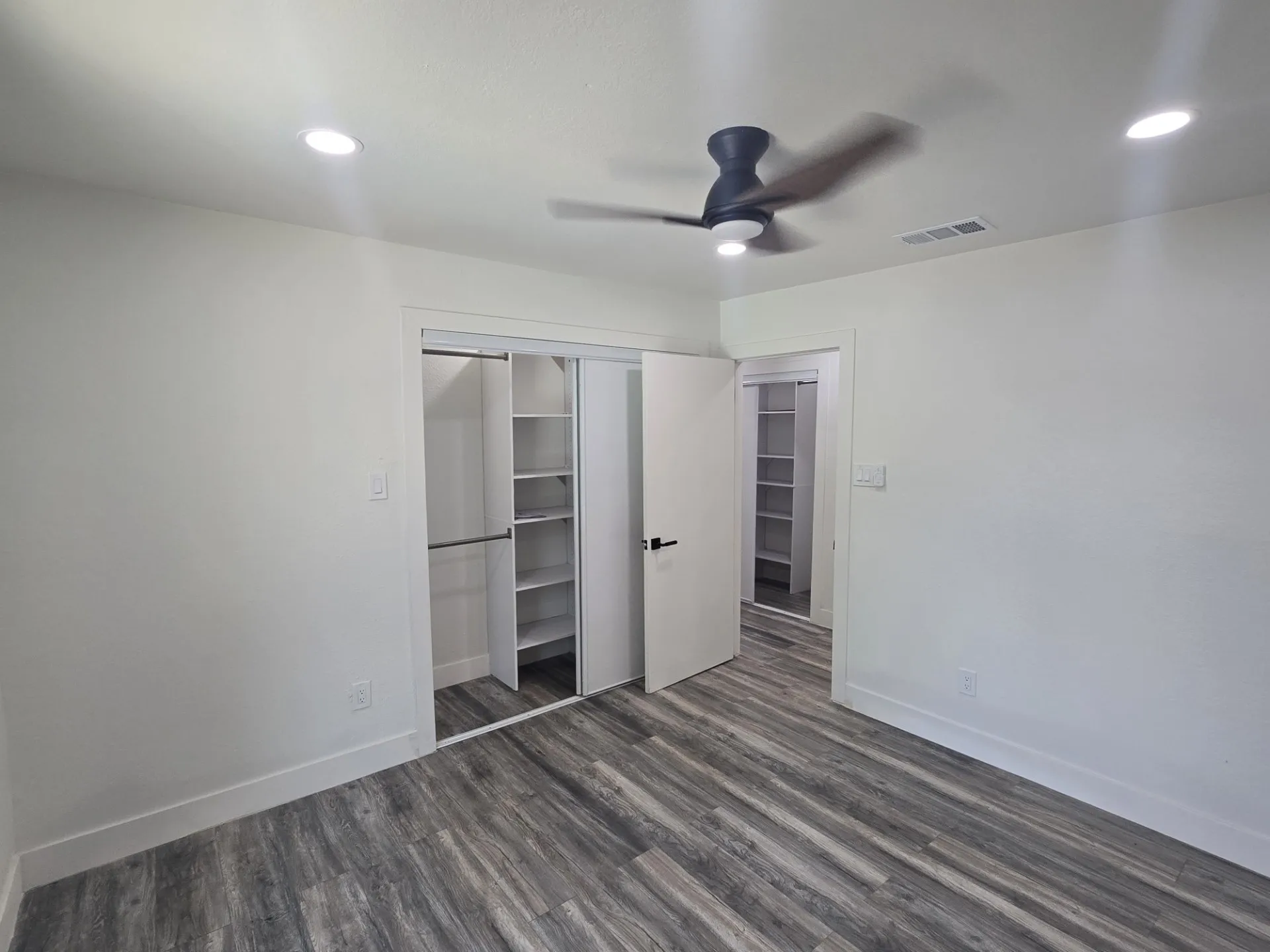 Single Family Residence For Sale in Collin County , 913 Filmore Drive, Plano, Texas 75025, 3 Bedroom, 2 Bathroom, 2 Garage spaces, 1,848 Sqft, built in 1984, mls#21385182, Real Estate Agent in Plano, Homes For Sale in Collin county, Homes For Sale in Plano, Realtor in Plano Texas, Real Estate Brokerage Independent Realty Texas, Luminita Cordes Realtor