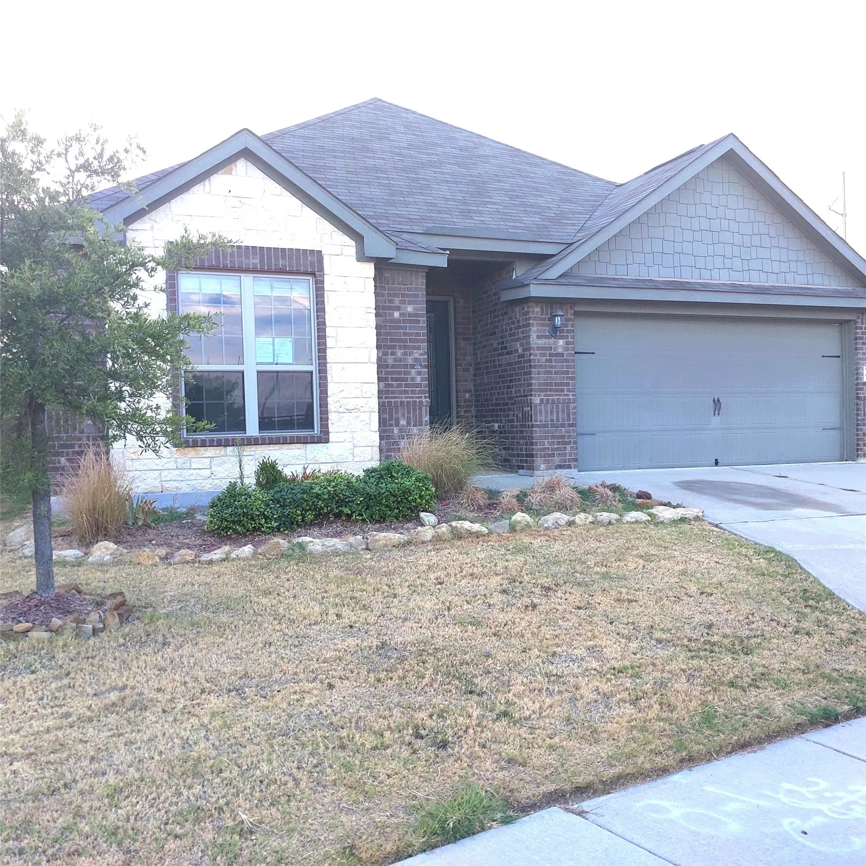 Single Family Residence For Sale in Denton County , 4917 Beaver Creek Avenue, Denton, Texas 76207, 3 Bedroom, 2 Bathroom, 2 Garage spaces, 1,736 Sqft, built in 2018, mls#21386691, Real Estate Agent in Denton, Homes For Sale in Denton county, Homes For Sale in Denton, Realtor in Denton Texas, Real Estate Brokerage Independent Realty Texas, Luminita Cordes Realtor