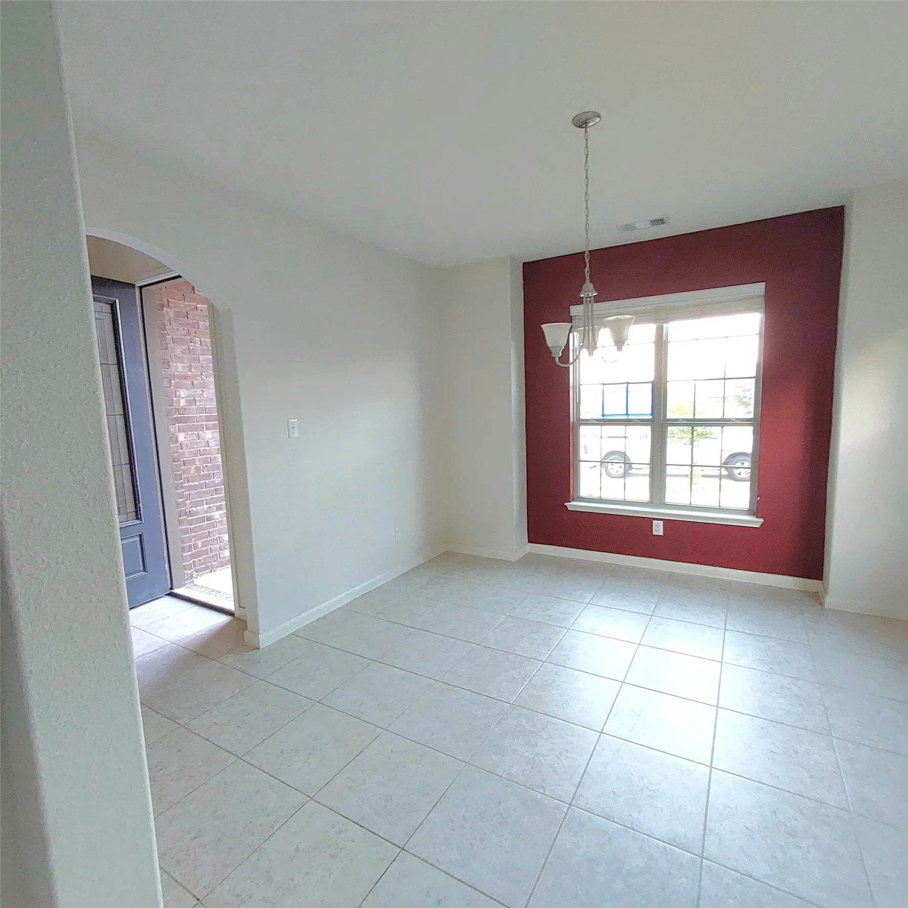 Single Family Residence For Sale in Denton County , 4917 Beaver Creek Avenue, Denton, Texas 76207, 3 Bedroom, 2 Bathroom, 2 Garage spaces, 1,736 Sqft, built in 2018, mls#21386691, Real Estate Agent in Denton, Homes For Sale in Denton county, Homes For Sale in Denton, Realtor in Denton Texas, Real Estate Brokerage Independent Realty Texas, Luminita Cordes Realtor