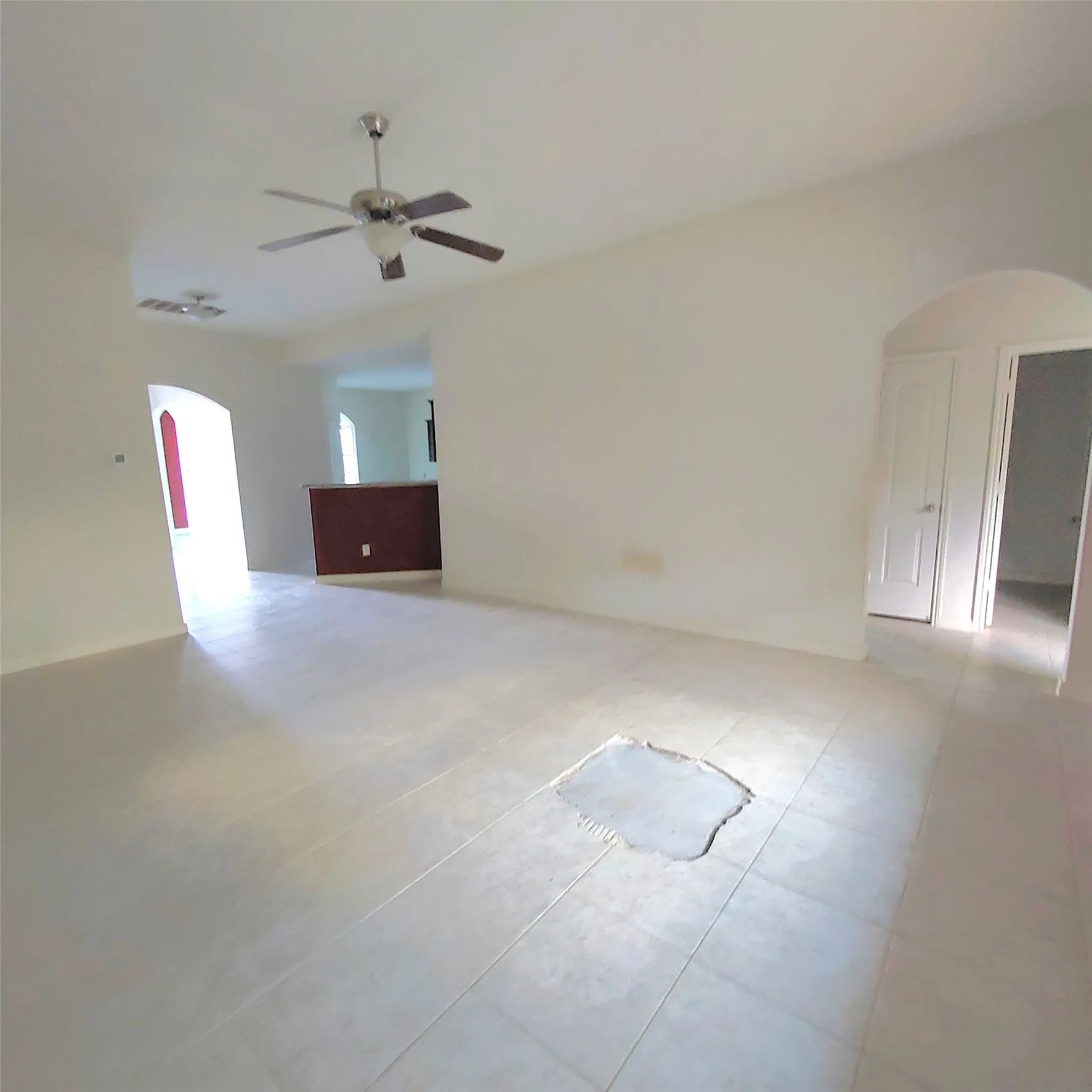Single Family Residence For Sale in Denton County , 4917 Beaver Creek Avenue, Denton, Texas 76207, 3 Bedroom, 2 Bathroom, 2 Garage spaces, 1,736 Sqft, built in 2018, mls#21386691, Real Estate Agent in Denton, Homes For Sale in Denton county, Homes For Sale in Denton, Realtor in Denton Texas, Real Estate Brokerage Independent Realty Texas, Luminita Cordes Realtor