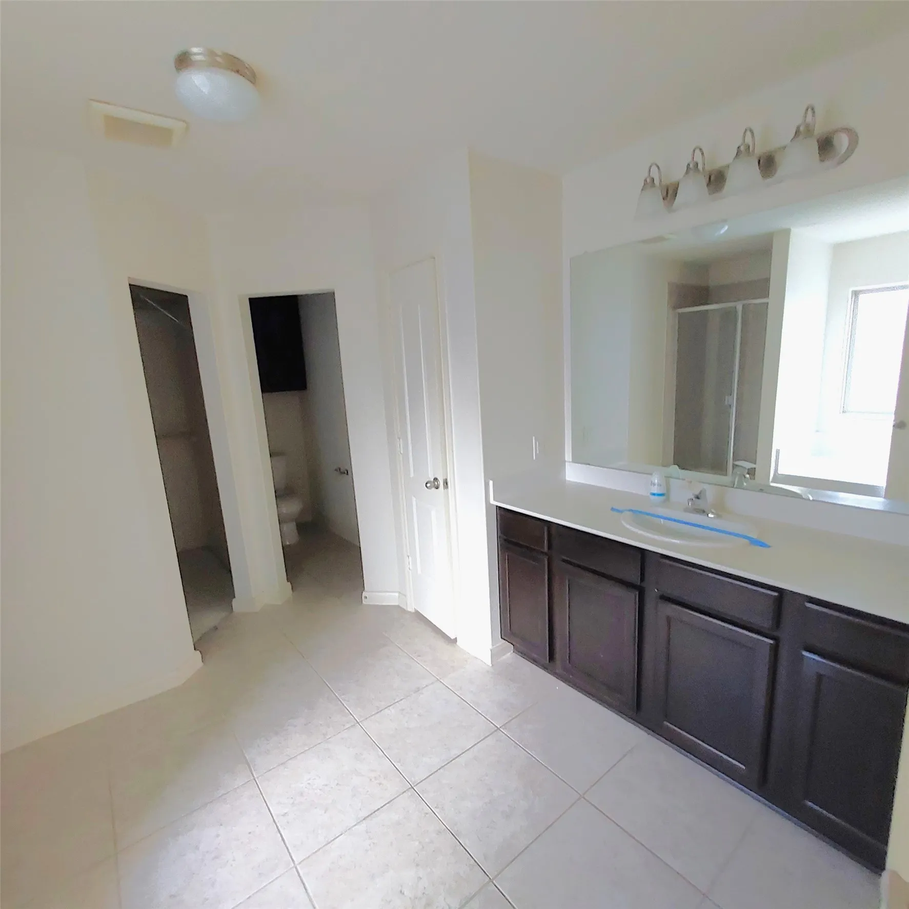 Single Family Residence For Sale in Denton County , 4917 Beaver Creek Avenue, Denton, Texas 76207, 3 Bedroom, 2 Bathroom, 2 Garage spaces, 1,736 Sqft, built in 2018, mls#21386691, Real Estate Agent in Denton, Homes For Sale in Denton county, Homes For Sale in Denton, Realtor in Denton Texas, Real Estate Brokerage Independent Realty Texas, Luminita Cordes Realtor
