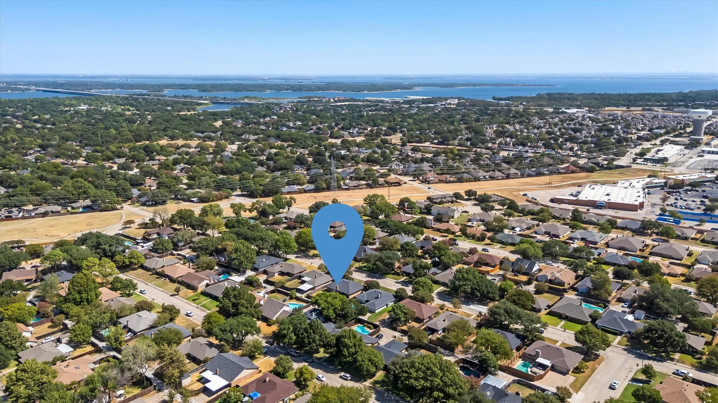 Single Family Residence For Sale in Denton County , 1918 Big Sky Drive, Lewisville, Texas 75077, 3 Bedroom, 2 Bathroom, 2 Garage spaces, 1,937 Sqft, built in 1980, mls#21363937, Real Estate Agent in Lewisville, Homes For Sale in Denton county, Homes For Sale in Lewisville, Realtor in Lewisville Texas, Real Estate Brokerage Independent Realty Texas, Luminita Cordes Realtor