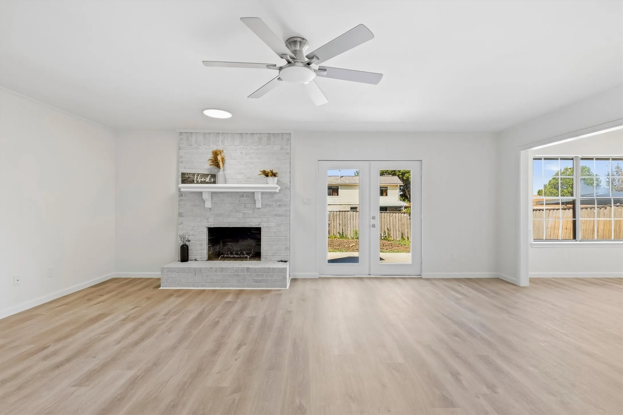Single Family Residence For Sale in Denton County , 1918 Big Sky Drive, Lewisville, Texas 75077, 3 Bedroom, 2 Bathroom, 2 Garage spaces, 1,937 Sqft, built in 1980, mls#21363937, Real Estate Agent in Lewisville, Homes For Sale in Denton county, Homes For Sale in Lewisville, Realtor in Lewisville Texas, Real Estate Brokerage Independent Realty Texas, Luminita Cordes Realtor