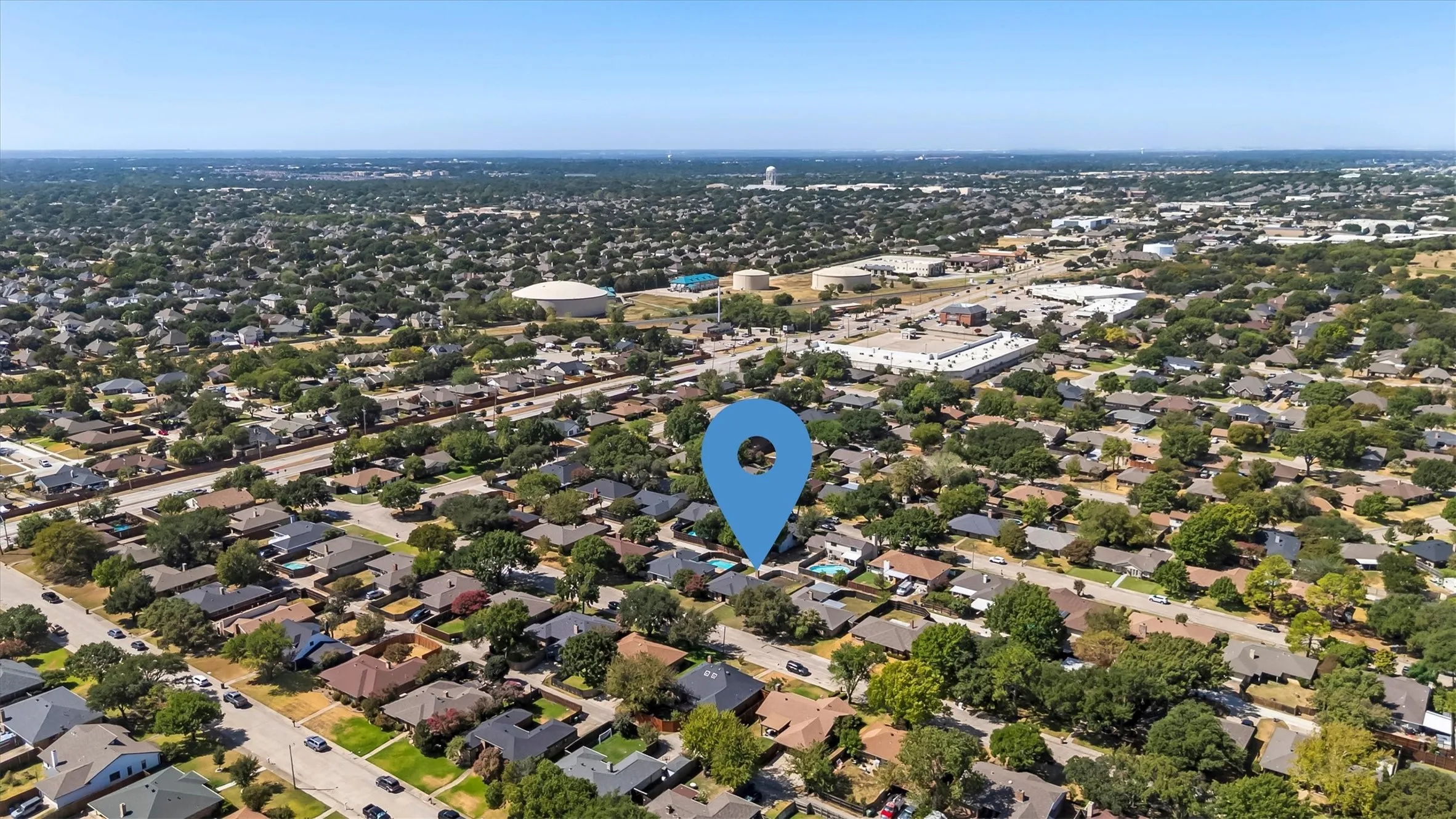 Single Family Residence For Sale in Denton County , 1918 Big Sky Drive, Lewisville, Texas 75077, 3 Bedroom, 2 Bathroom, 2 Garage spaces, 1,937 Sqft, built in 1980, mls#21363937, Real Estate Agent in Lewisville, Homes For Sale in Denton county, Homes For Sale in Lewisville, Realtor in Lewisville Texas, Real Estate Brokerage Independent Realty Texas, Luminita Cordes Realtor