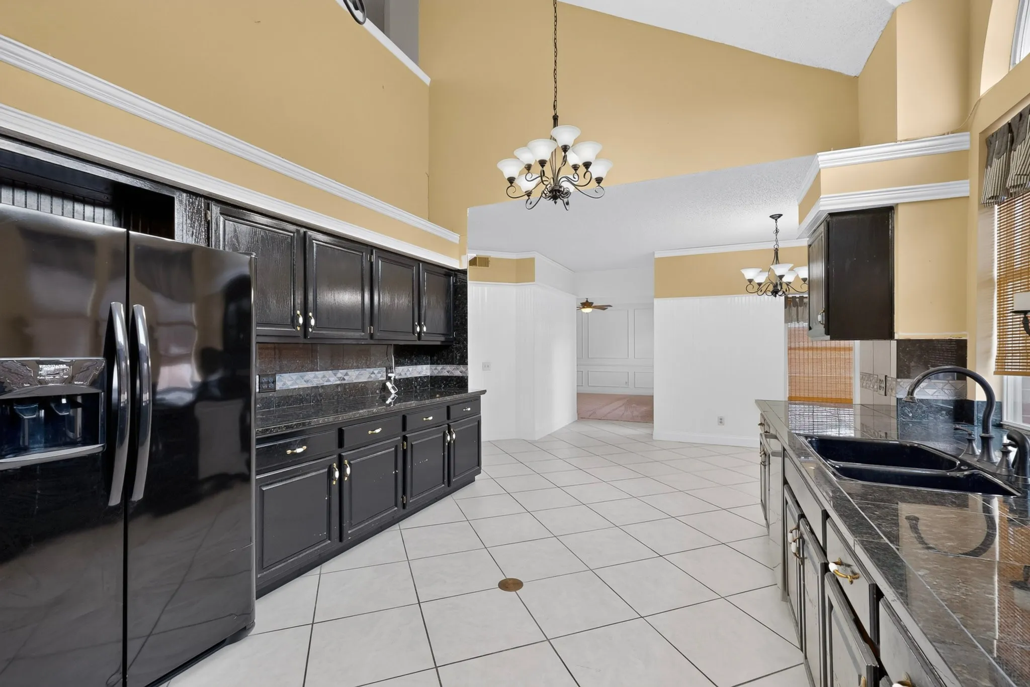 Single Family Residence For Sale in Dallas County , 542 Clayton Street, Grand Prairie, Texas 75052, 4 Bedroom, 3 Bathroom, 2 Garage spaces, 2,892 Sqft, built in 1988, mls#21387207, Real Estate Agent in Grand Prairie, Homes For Sale in Dallas county, Homes For Sale in Grand Prairie, Realtor in Grand Prairie Texas, Real Estate Brokerage Independent Realty Texas, Luminita Cordes Realtor