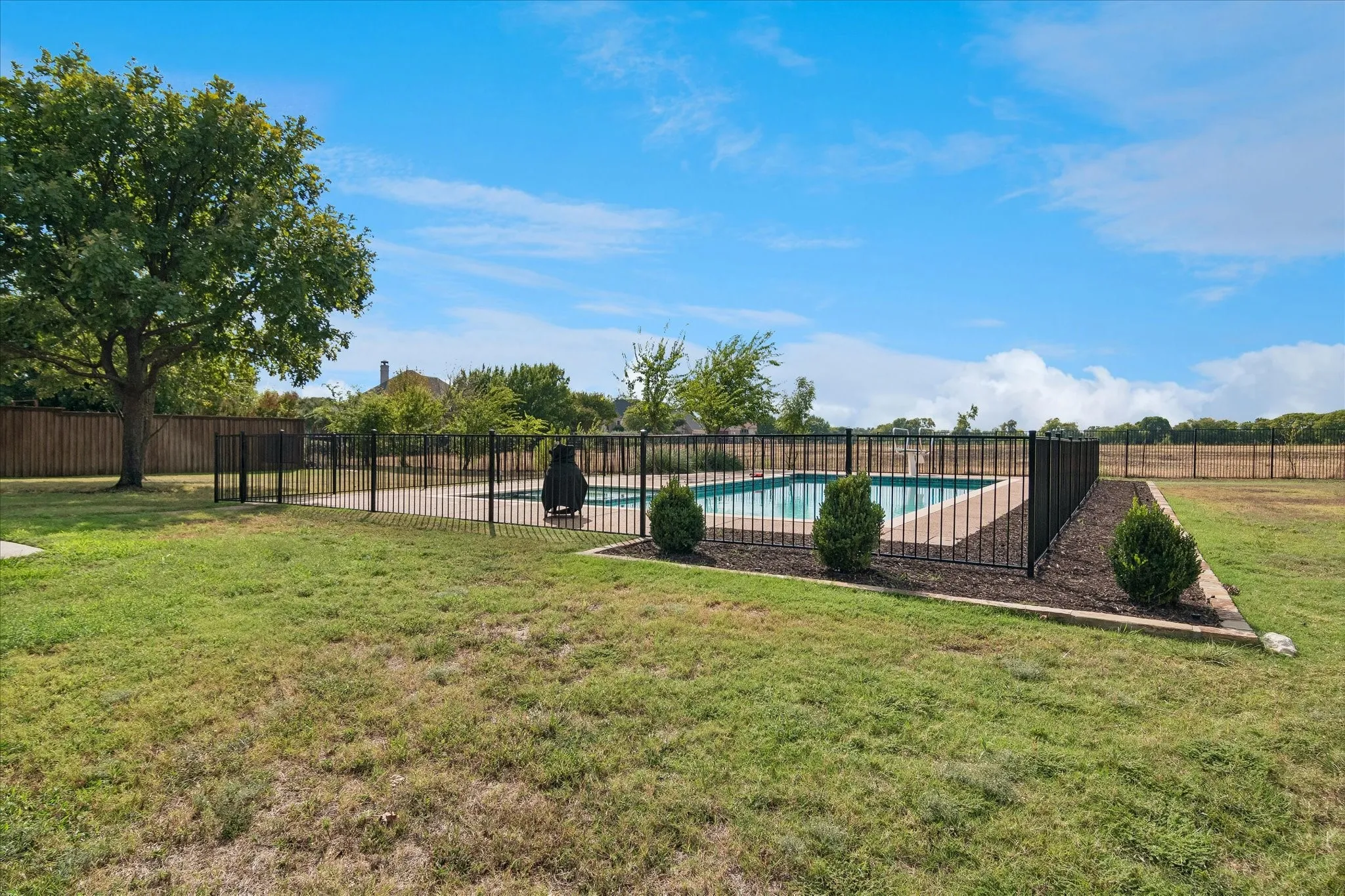 Single Family Residence For Sale in Collin County , 801 Owl Creek Drive, Murphy, Texas 75094, 5 Bedroom, 4 Bathroom, 3 Garage spaces, 4,407 Sqft, built in 2005, mls#21383080, Real Estate Agent in Murphy, Homes For Sale in Collin county, Homes For Sale in Murphy, Realtor in Murphy Texas, Real Estate Brokerage Independent Realty Texas, Luminita Cordes Realtor