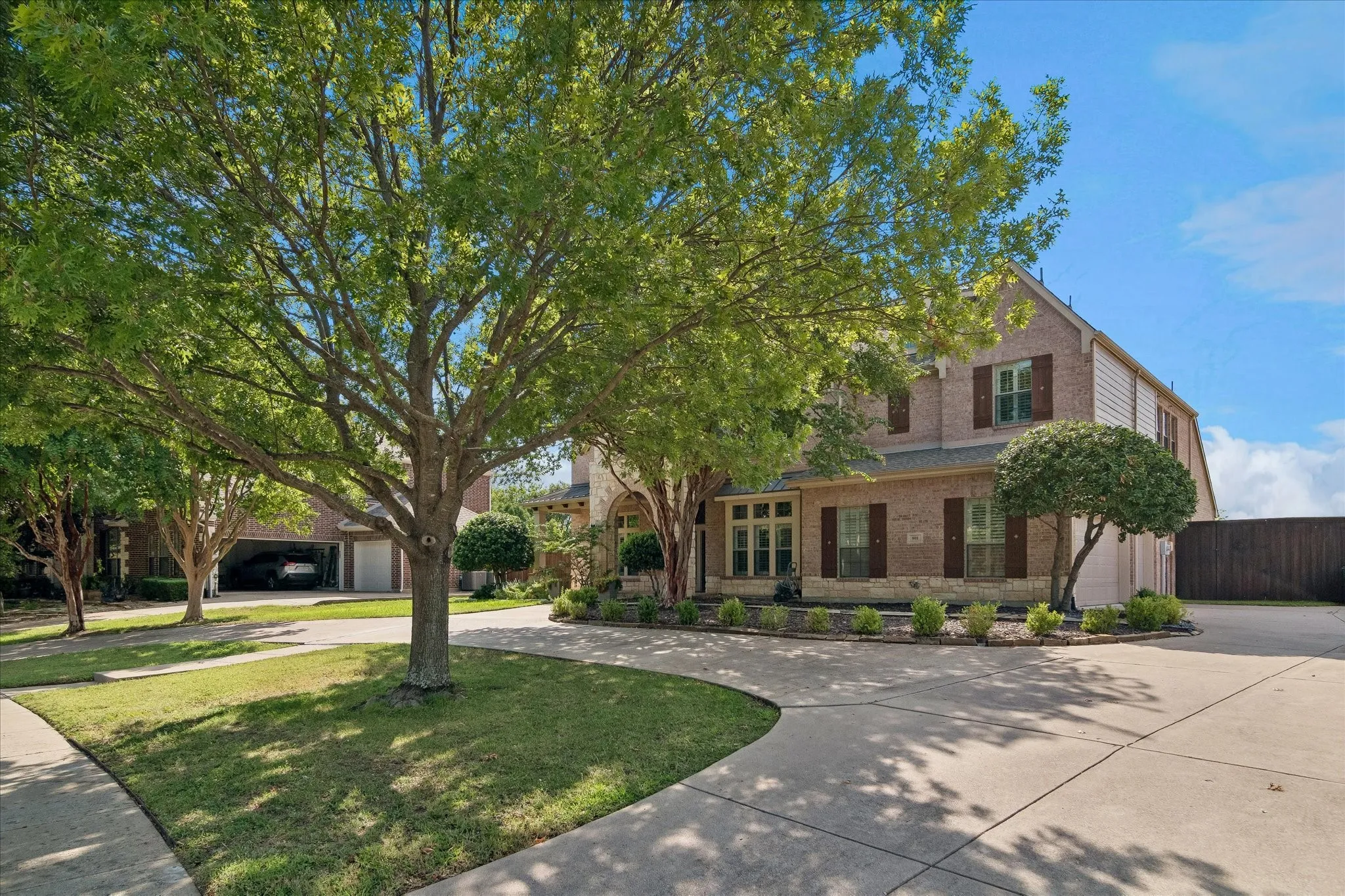 Single Family Residence For Sale in Collin County , 801 Owl Creek Drive, Murphy, Texas 75094, 5 Bedroom, 4 Bathroom, 3 Garage spaces, 4,407 Sqft, built in 2005, mls#21383080, Real Estate Agent in Murphy, Homes For Sale in Collin county, Homes For Sale in Murphy, Realtor in Murphy Texas, Real Estate Brokerage Independent Realty Texas, Luminita Cordes Realtor