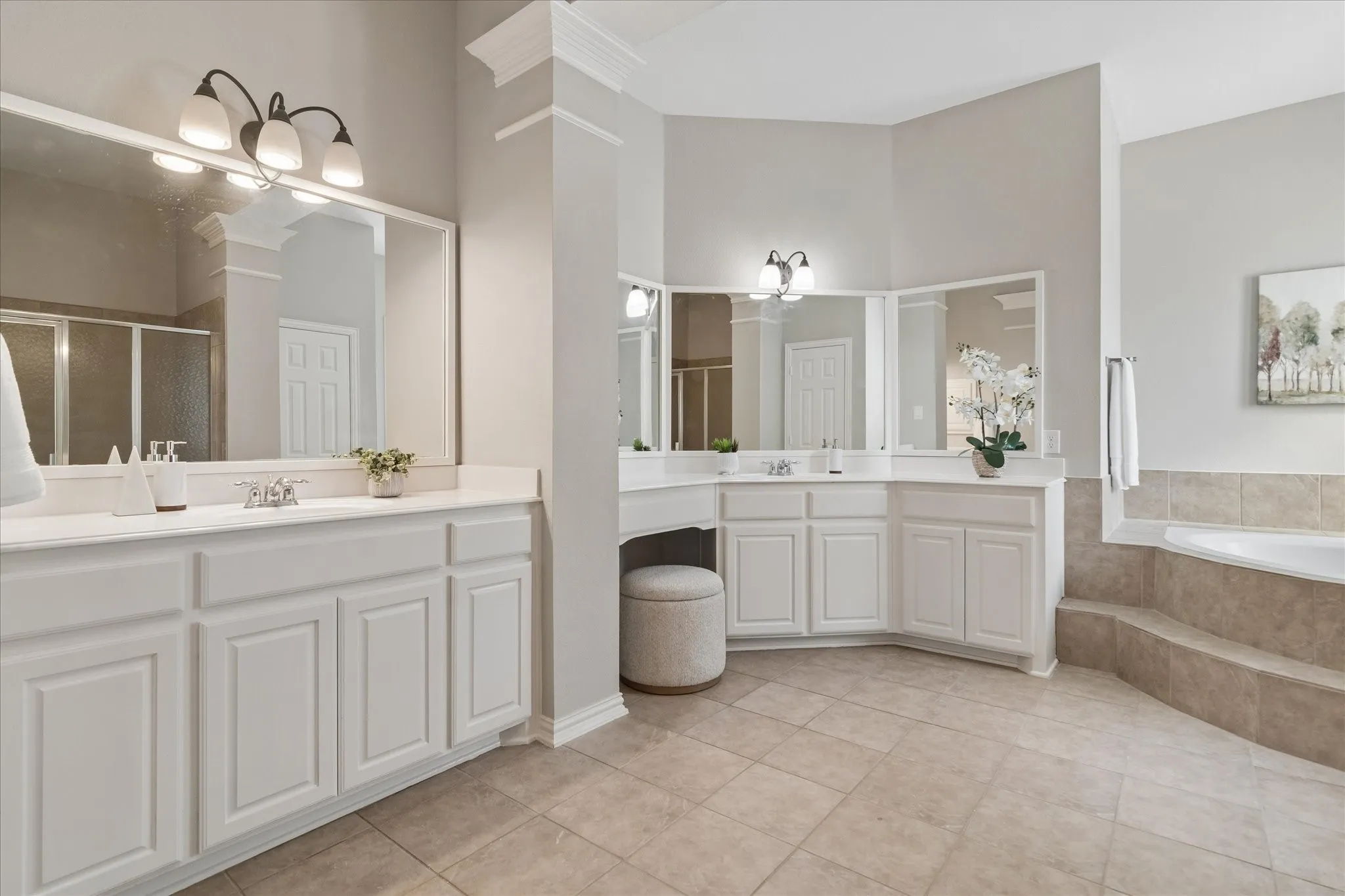 Single Family Residence For Sale in Collin County , 801 Owl Creek Drive, Murphy, Texas 75094, 5 Bedroom, 4 Bathroom, 3 Garage spaces, 4,407 Sqft, built in 2005, mls#21383080, Real Estate Agent in Murphy, Homes For Sale in Collin county, Homes For Sale in Murphy, Realtor in Murphy Texas, Real Estate Brokerage Independent Realty Texas, Luminita Cordes Realtor