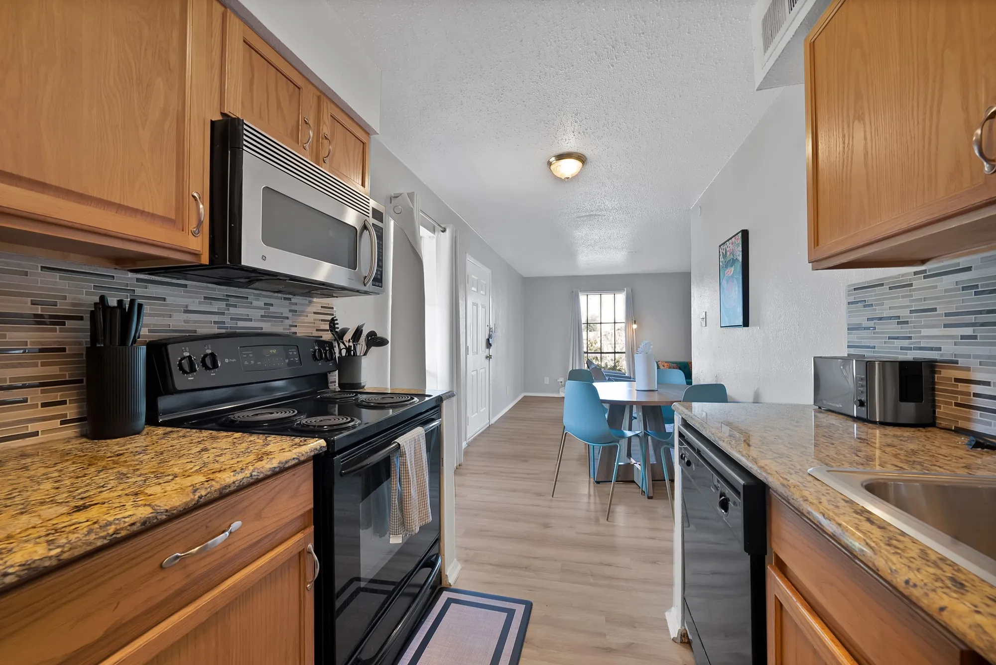 Quadruplex For Sale in Dallas County , 521 Hopkins Street, Garland, Texas 75040, 8 Bedroom, 4 Bathroom, Garage spaces, 0 Sqft, built in 1970, mls#21385817, Real Estate Agent in Garland, Homes For Sale in Dallas county, Homes For Sale in Garland, Realtor in Garland Texas, Real Estate Brokerage Independent Realty Texas, Luminita Cordes Realtor
