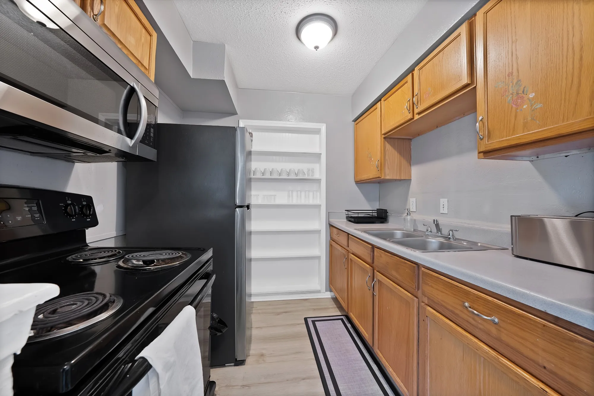 Quadruplex For Sale in Dallas County , 521 Hopkins Street, Garland, Texas 75040, 8 Bedroom, 4 Bathroom, Garage spaces, 0 Sqft, built in 1970, mls#21385817, Real Estate Agent in Garland, Homes For Sale in Dallas county, Homes For Sale in Garland, Realtor in Garland Texas, Real Estate Brokerage Independent Realty Texas, Luminita Cordes Realtor