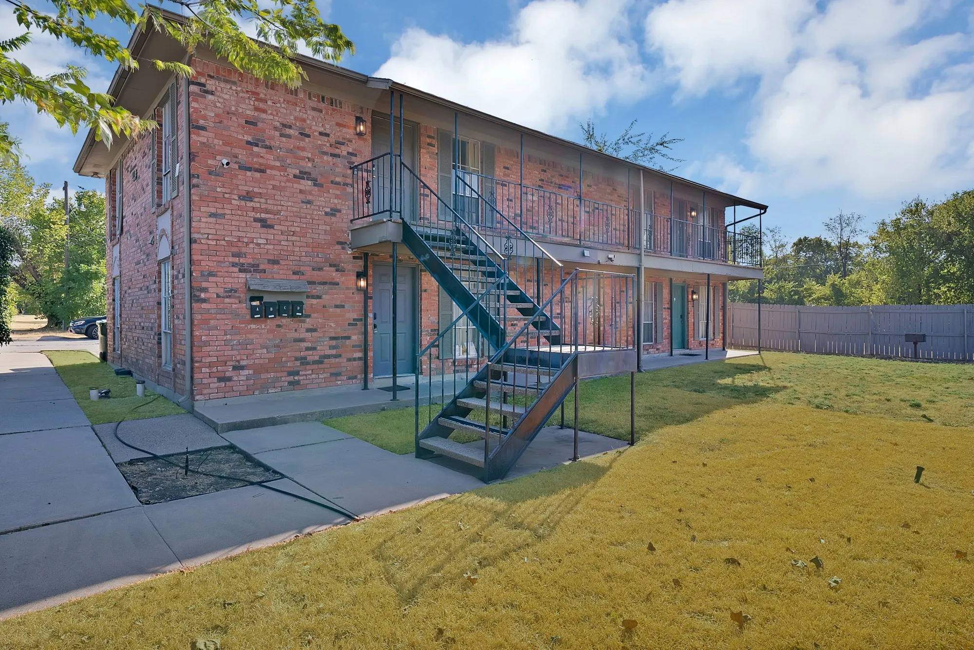 Quadruplex For Sale in Dallas County , 521 Hopkins Street, Garland, Texas 75040, 8 Bedroom, 4 Bathroom, Garage spaces, 0 Sqft, built in 1970, mls#21385817, Real Estate Agent in Garland, Homes For Sale in Dallas county, Homes For Sale in Garland, Realtor in Garland Texas, Real Estate Brokerage Independent Realty Texas, Luminita Cordes Realtor