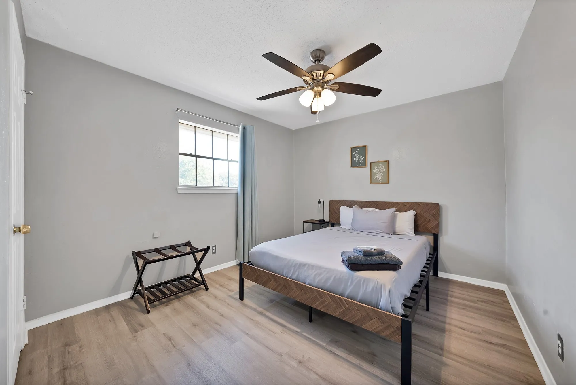 Quadruplex For Sale in Dallas County , 521 Hopkins Street, Garland, Texas 75040, 8 Bedroom, 4 Bathroom, Garage spaces, 0 Sqft, built in 1970, mls#21385817, Real Estate Agent in Garland, Homes For Sale in Dallas county, Homes For Sale in Garland, Realtor in Garland Texas, Real Estate Brokerage Independent Realty Texas, Luminita Cordes Realtor