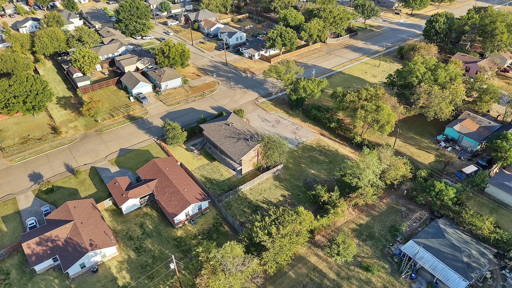 Quadruplex For Sale in Dallas County , 521 Hopkins Street, Garland, Texas 75040, 8 Bedroom, 4 Bathroom, Garage spaces, 0 Sqft, built in 1970, mls#21385817, Real Estate Agent in Garland, Homes For Sale in Dallas county, Homes For Sale in Garland, Realtor in Garland Texas, Real Estate Brokerage Independent Realty Texas, Luminita Cordes Realtor
